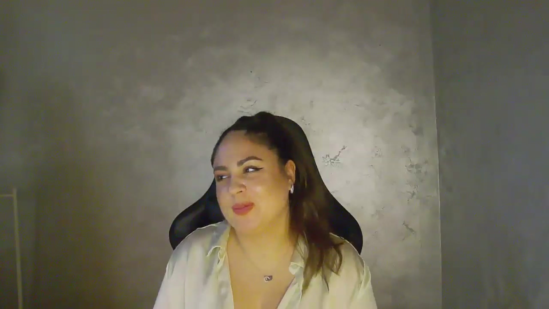 Gallery image thumbnail from NotVanilla's myfreecams stream on, 11/12/2025, 01:21 image 7 of 20