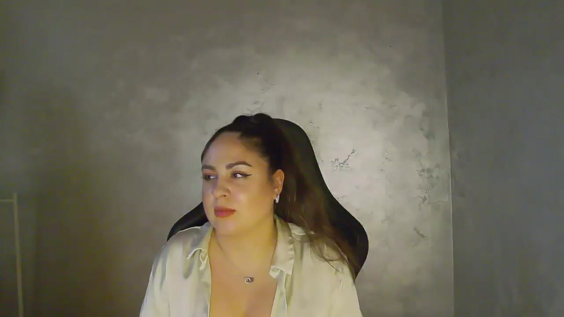 Gallery image thumbnail from NotVanilla's myfreecams stream on, 11/12/2025, 01:21 image 6 of 20