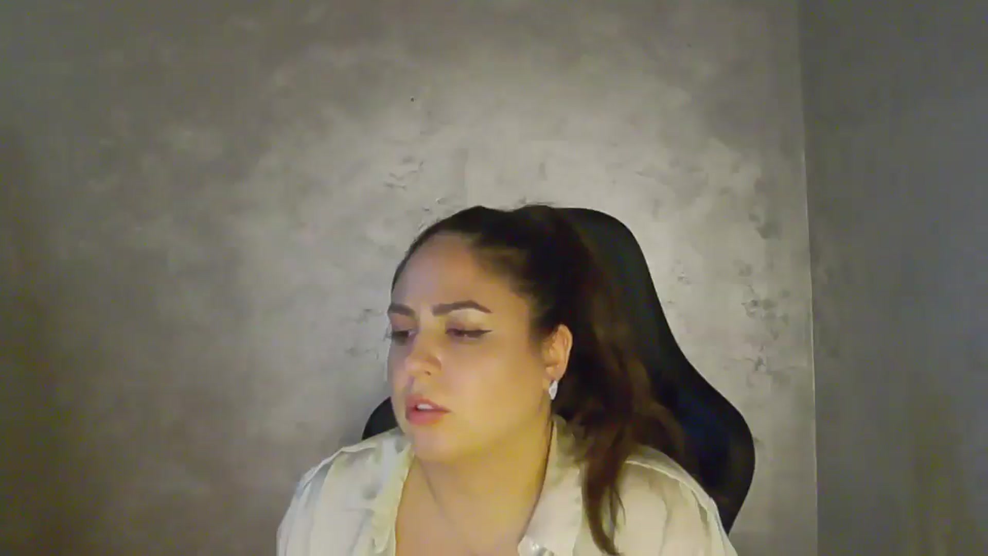 Gallery image thumbnail from NotVanilla's myfreecams stream on, 11/12/2025, 05:24 image 19 of 20