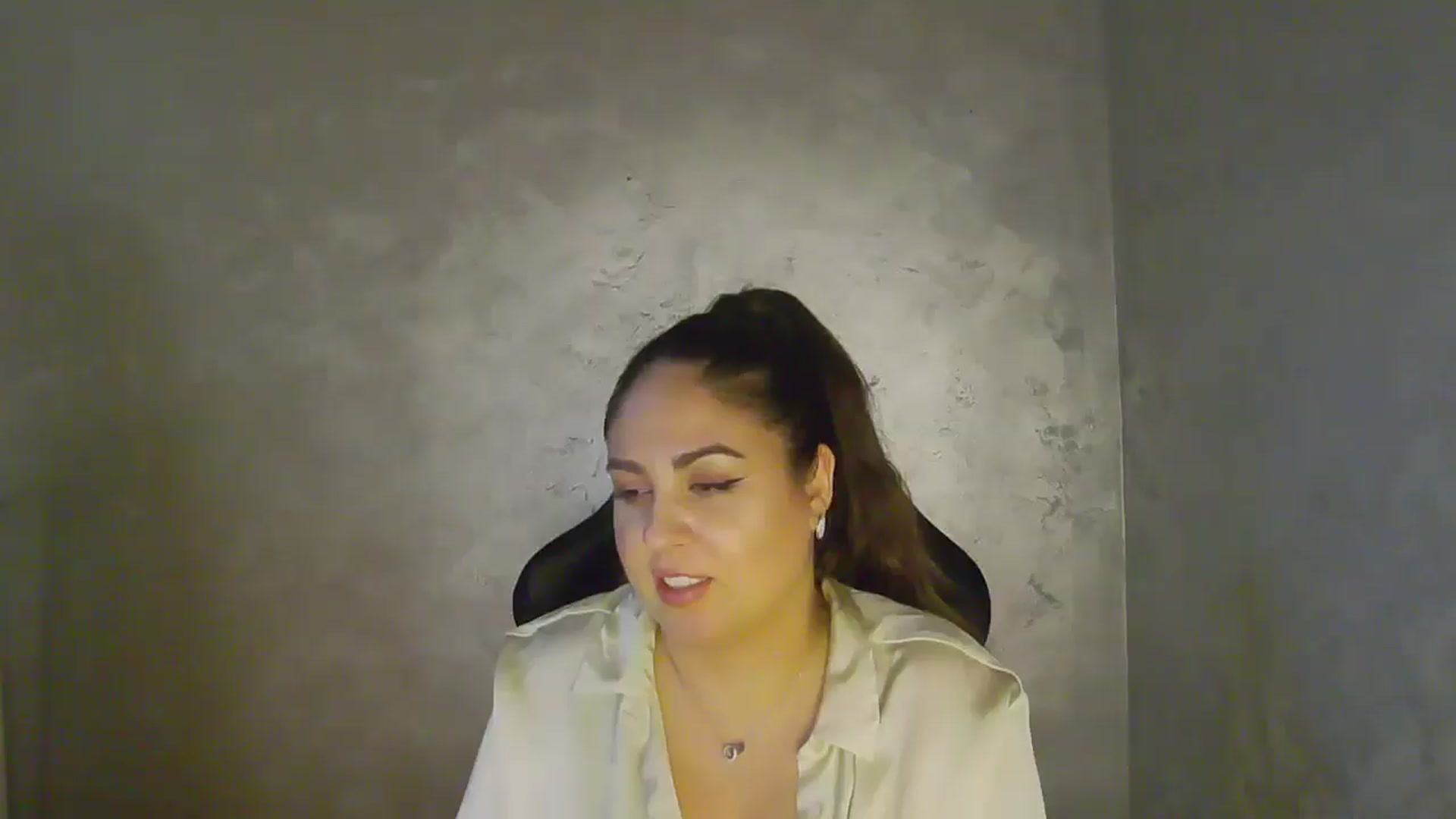 Gallery image thumbnail from NotVanilla's myfreecams stream on, 11/12/2025, 05:24 image 6 of 20