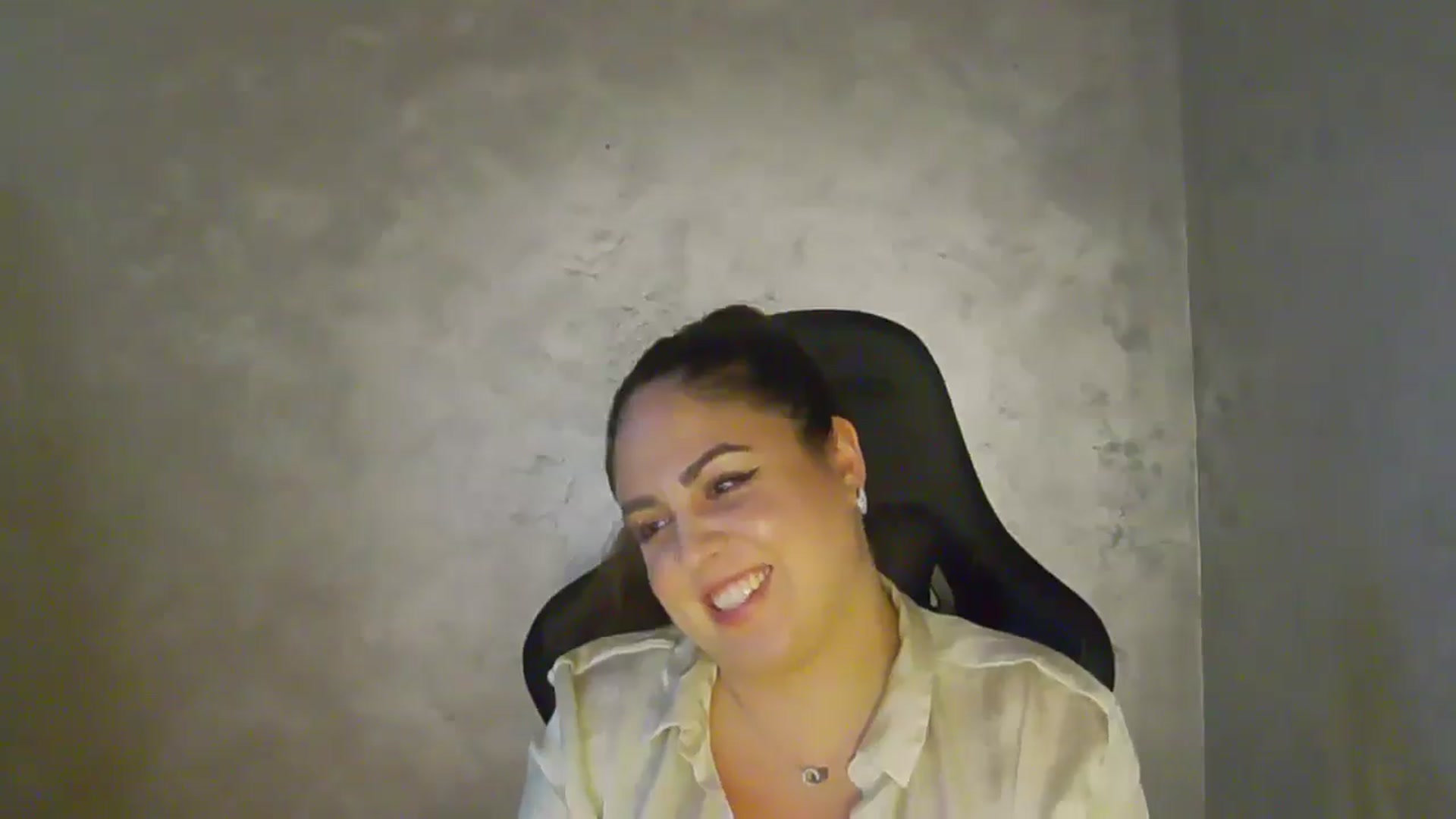Gallery image thumbnail from NotVanilla's myfreecams stream on, 11/12/2025, 05:24 image 17 of 20