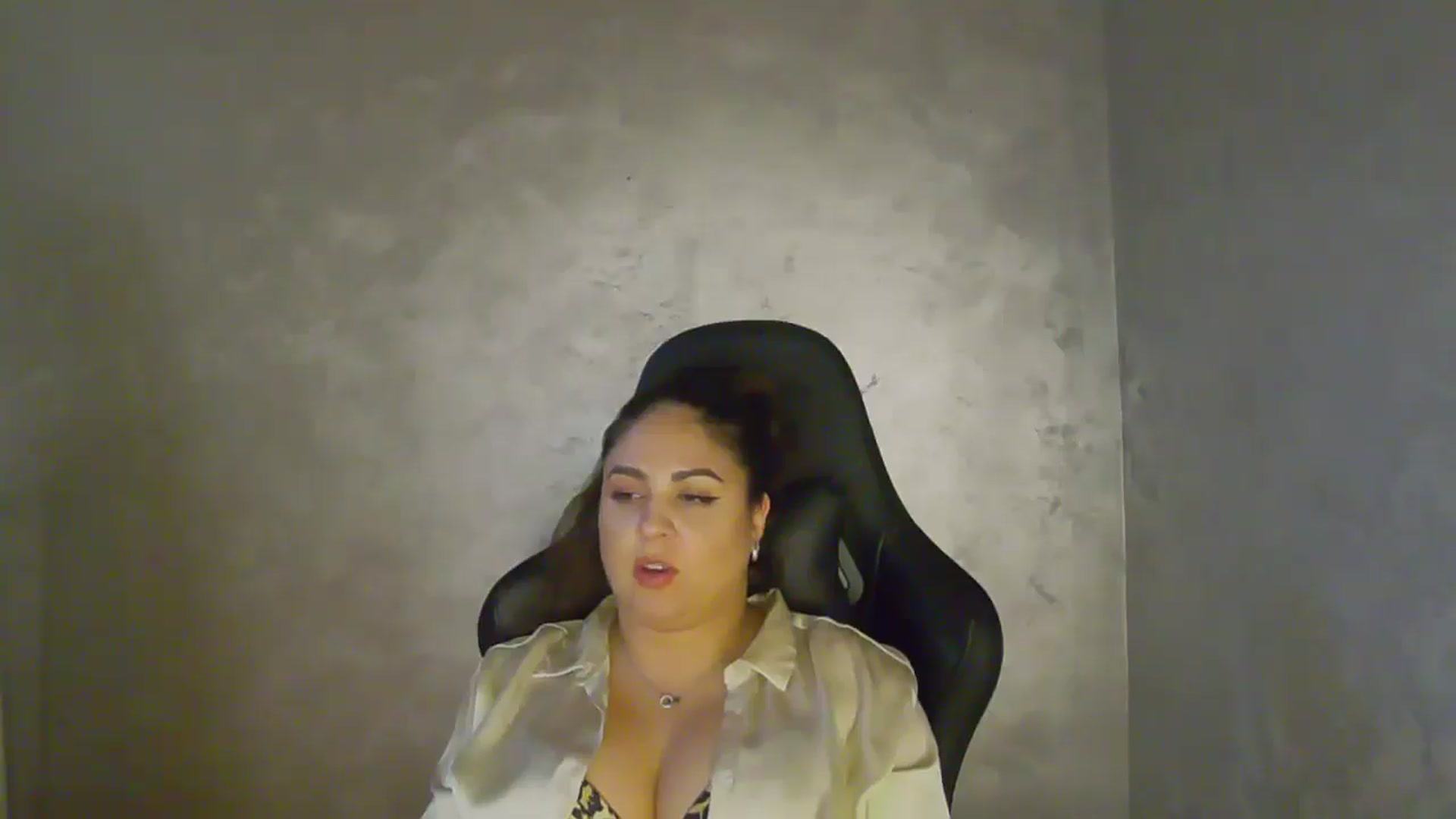 Gallery image thumbnail from NotVanilla's myfreecams stream on, 11/12/2025, 05:24 image 7 of 20