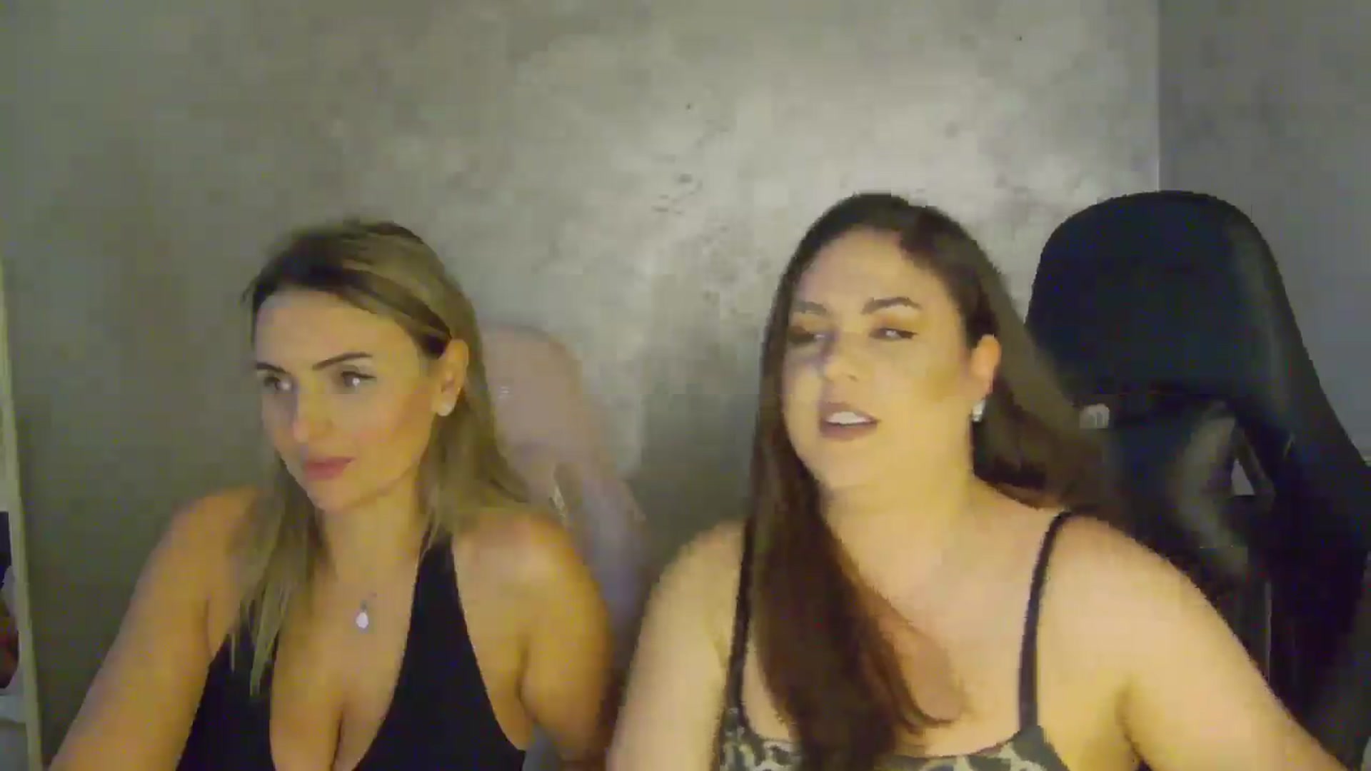 Gallery image thumbnail from NotVanilla's myfreecams stream on, 11/14/2025, 23:21 image 3 of 20
