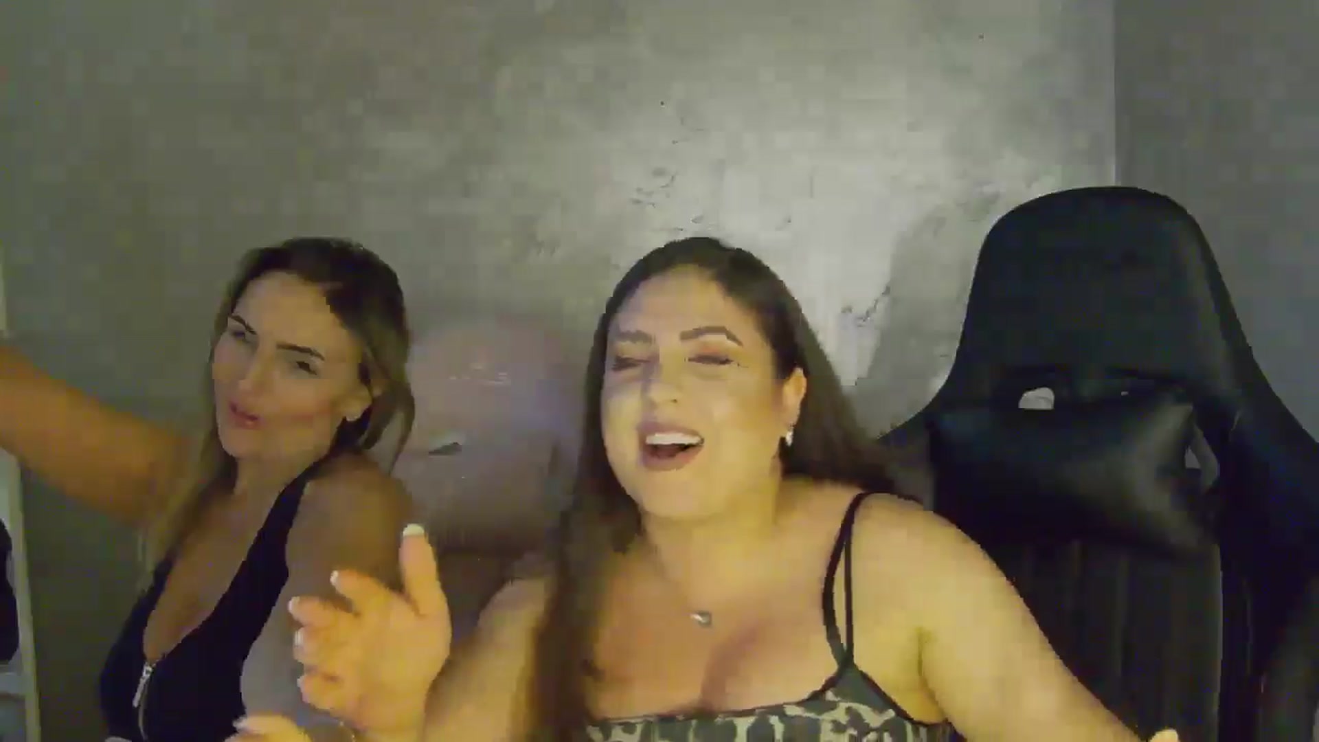 Gallery image thumbnail from NotVanilla's myfreecams stream on, 11/14/2025, 23:21 image 10 of 20