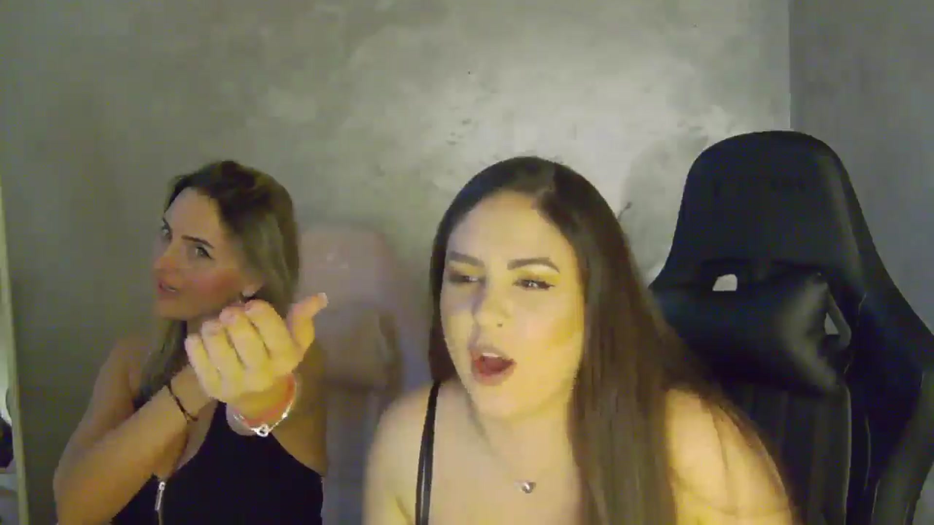 Gallery image thumbnail from NotVanilla's myfreecams stream on, 11/14/2025, 23:21 image 5 of 20