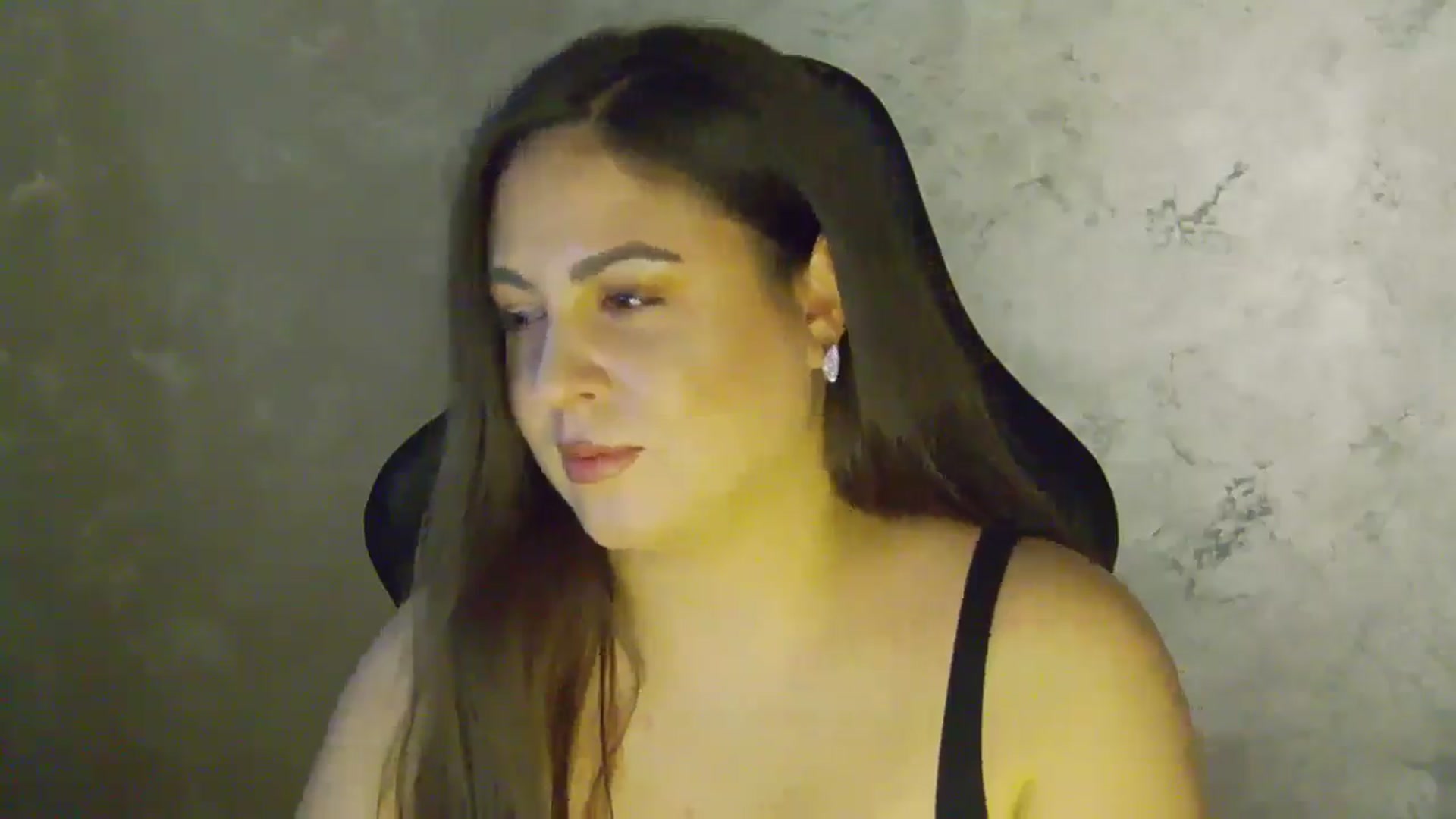 Gallery image thumbnail from NotVanilla's myfreecams stream on, 11/17/2025, 03:58 image 15 of 20