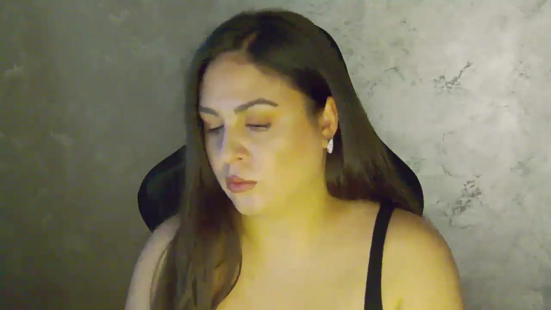Gallery image thumbnail from NotVanilla's myfreecams stream on, 11/17/2025, 03:58 image 5 of 20