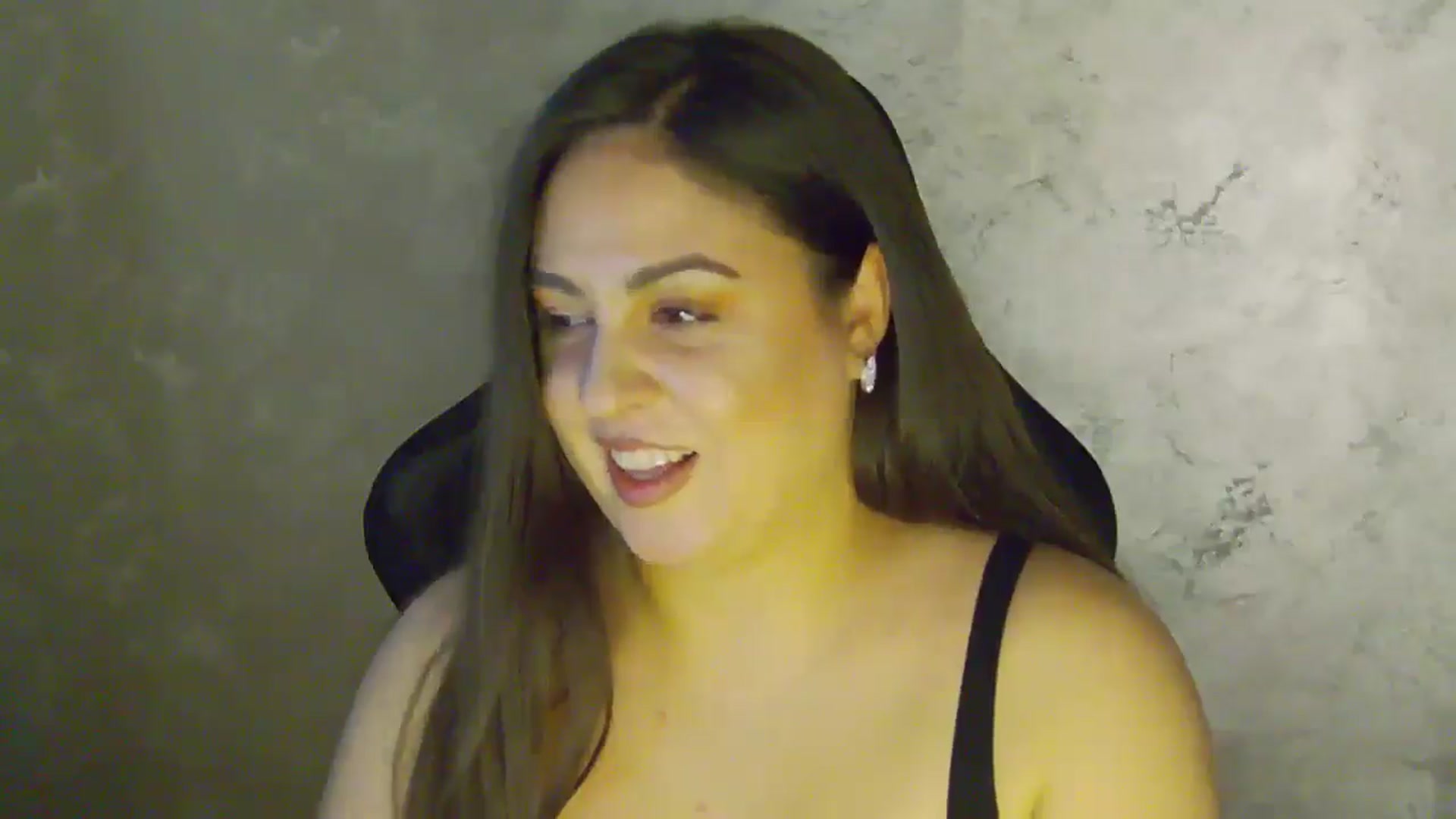 Gallery image thumbnail from NotVanilla's myfreecams stream on, 11/17/2025, 03:58 image 8 of 20