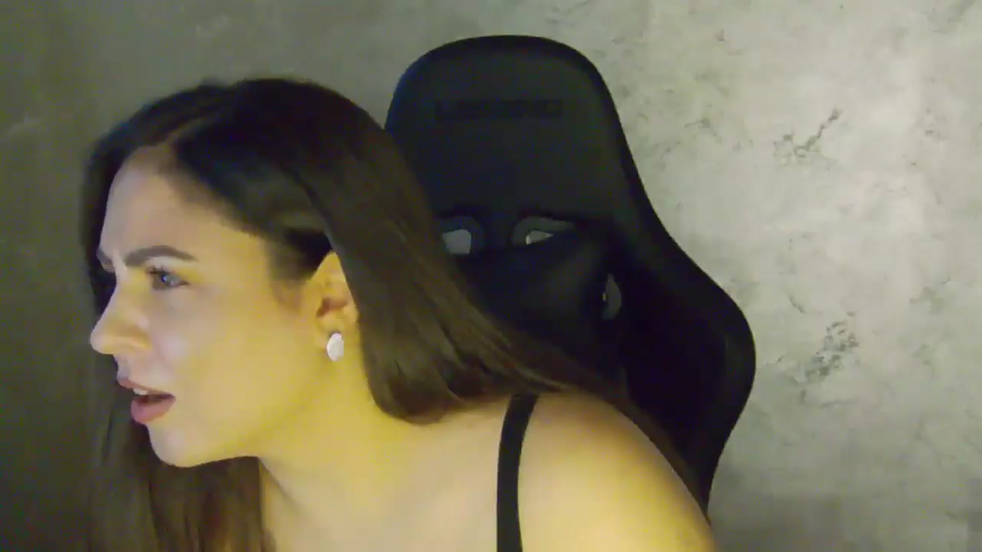 Gallery image thumbnail from NotVanilla's myfreecams stream on, 11/17/2025, 03:58 image 17 of 20