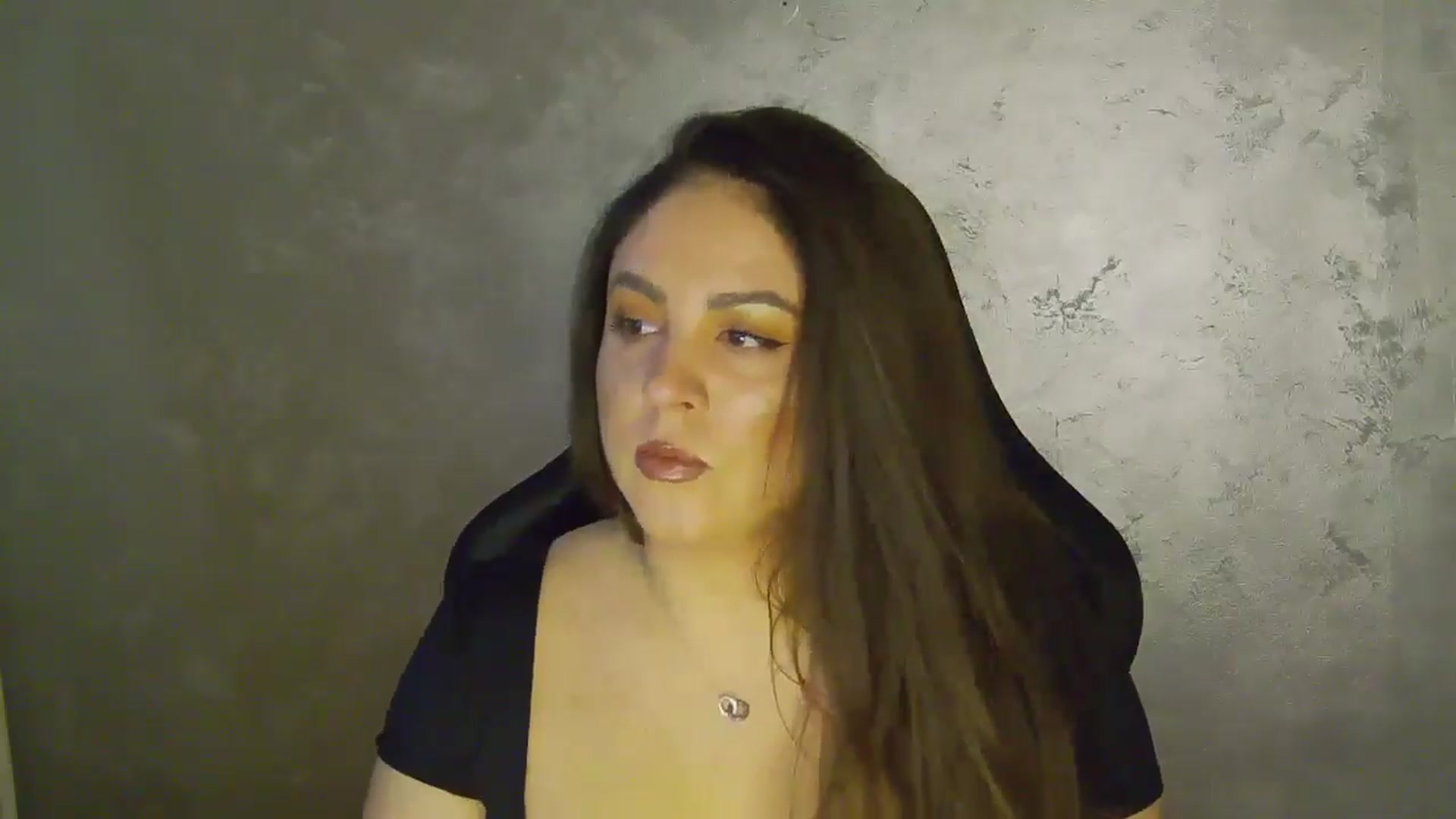 Gallery image thumbnail from NotVanilla's myfreecams stream on, 11/19/2025, 24:29 image 2 of 20