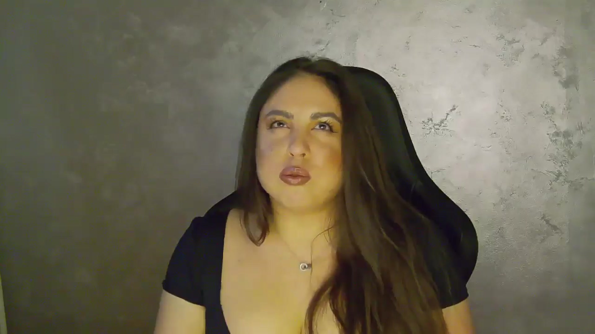 Gallery image thumbnail from NotVanilla's myfreecams stream on, 11/19/2025, 24:29 image 4 of 20