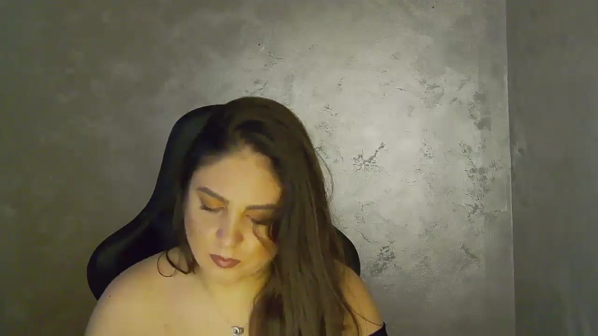 Gallery image thumbnail from NotVanilla's myfreecams stream on, 11/19/2025, 24:29 image 20 of 20