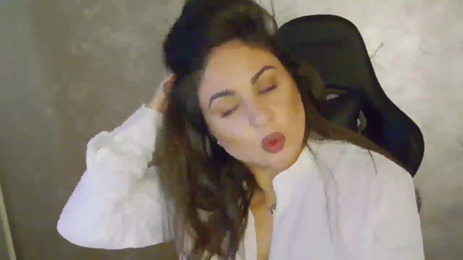 Gallery image thumbnail from NotVanilla's myfreecams stream on, 11/20/2025, 24:01 image 14 of 20