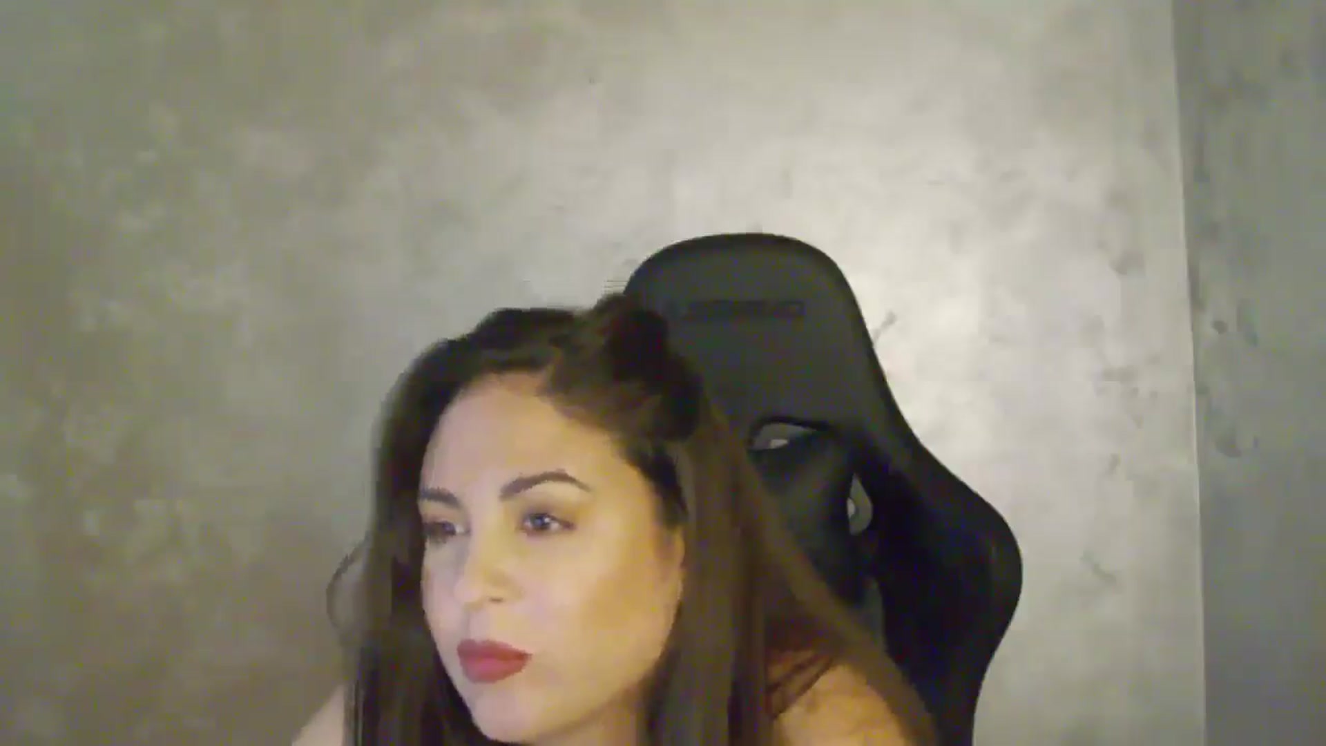 Gallery image thumbnail from NotVanilla's myfreecams stream on, 11/20/2025, 04:32 image 13 of 20
