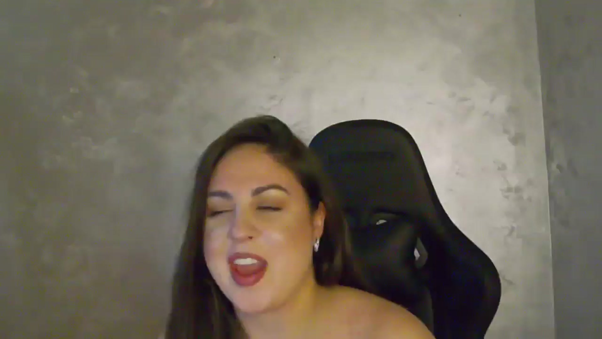 Gallery image thumbnail from NotVanilla's myfreecams stream on, 11/20/2025, 04:32 image 20 of 20