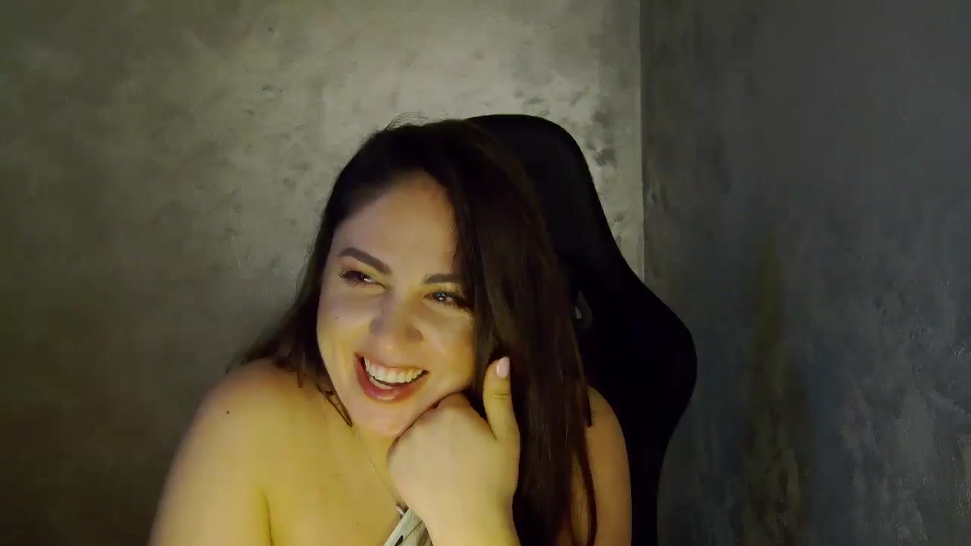 Gallery image thumbnail from NotVanilla's myfreecams stream on, 11/23/2025, 06:56 image 14 of 20