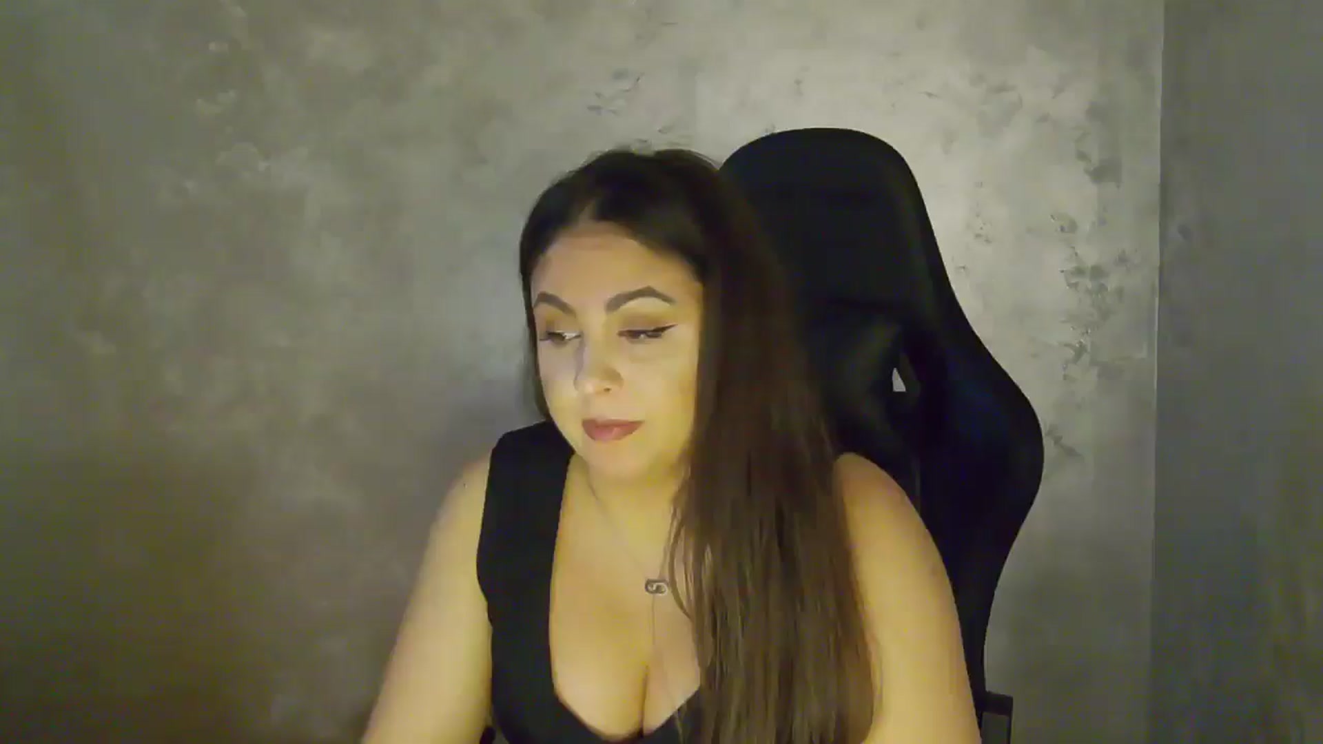 Gallery image thumbnail from NotVanilla's myfreecams stream on, 11/27/2025, 01:58 image 13 of 20