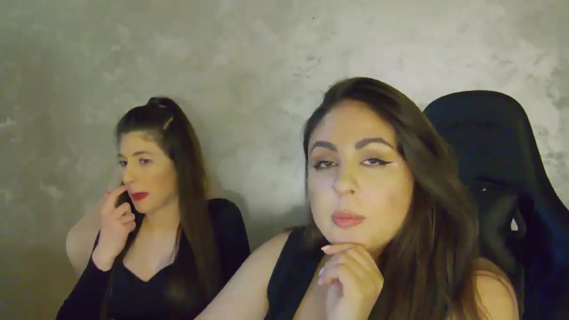 Gallery image thumbnail from NotVanilla's myfreecams stream on, 11/27/2025, 03:49 image 16 of 20
