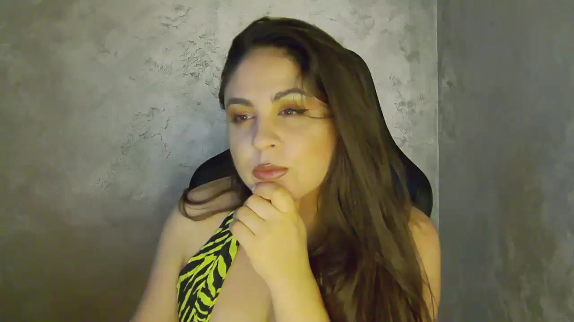 Gallery image thumbnail from NotVanilla's myfreecams stream on, 11/28/2025, 24:42 image 14 of 20