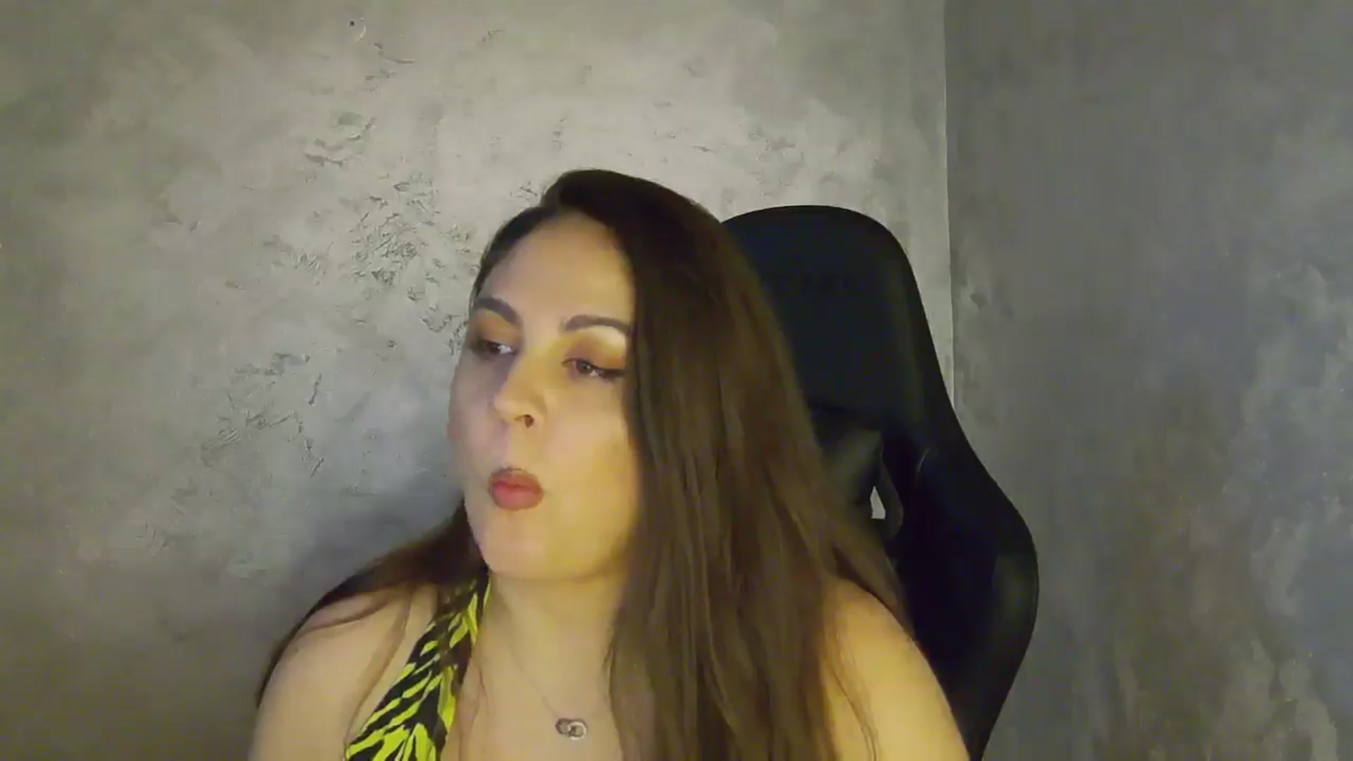 Gallery image thumbnail from NotVanilla's myfreecams stream on, 11/28/2025, 01:03 image 12 of 20
