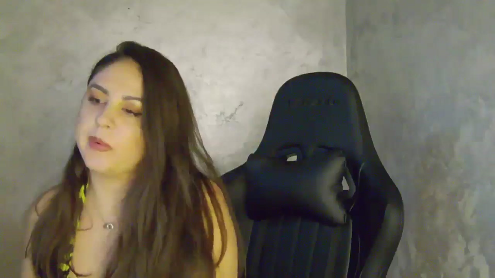 Gallery image thumbnail from NotVanilla's myfreecams stream on, 11/28/2025, 01:03 image 18 of 20
