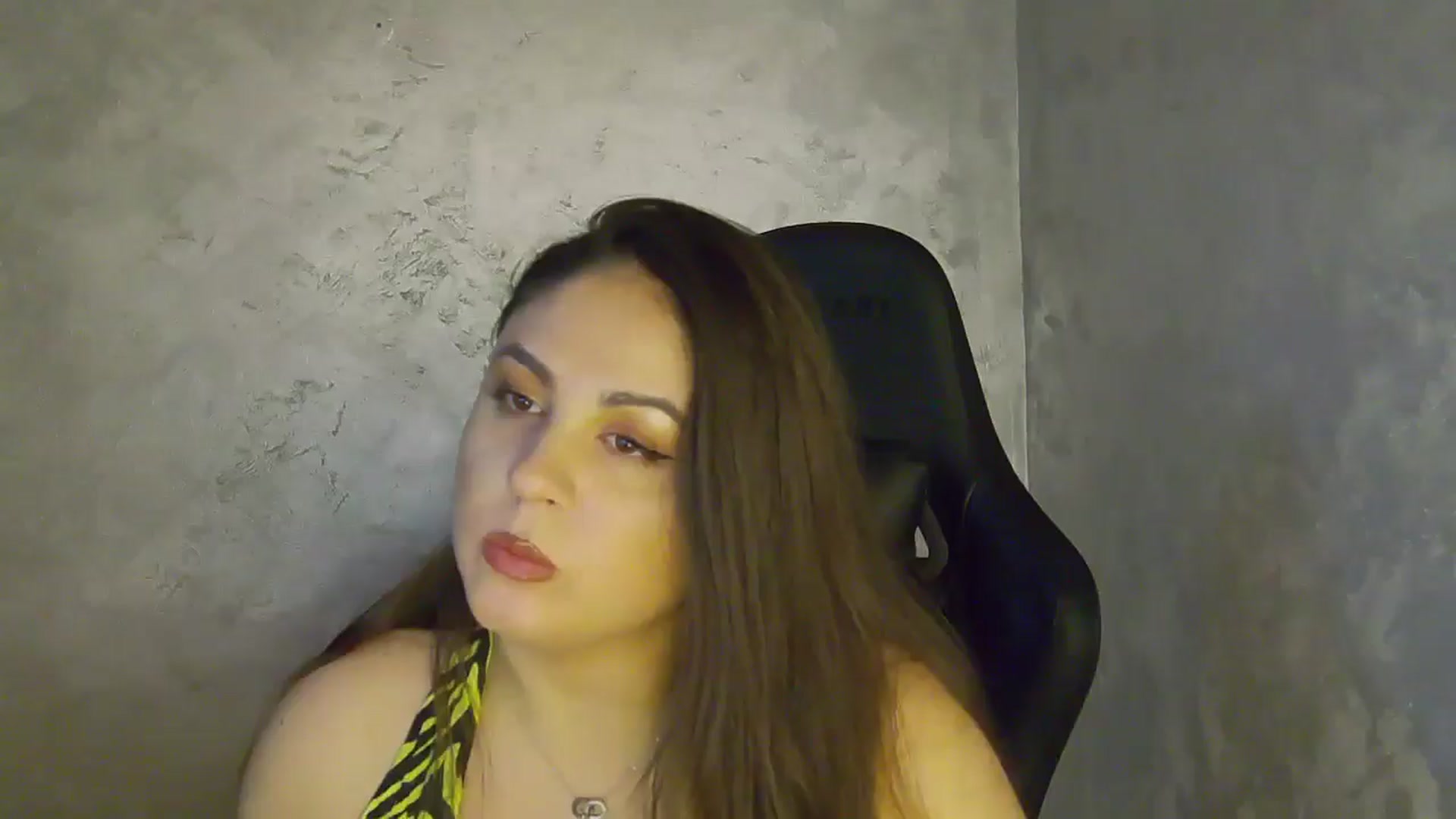 Gallery image thumbnail from NotVanilla's myfreecams stream on, 11/28/2025, 01:03 image 6 of 20