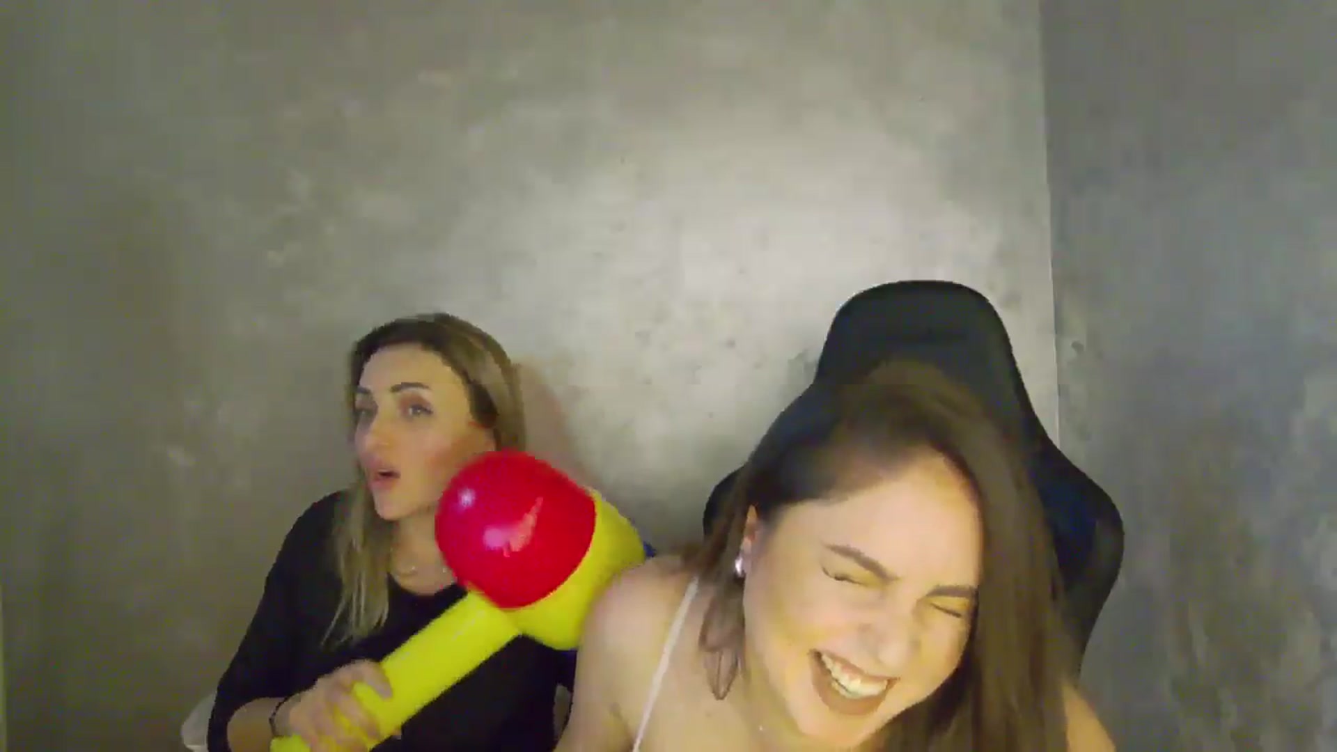 Gallery image thumbnail from NotVanilla's myfreecams stream on, 11/28/2025, 07:17 image 6 of 20