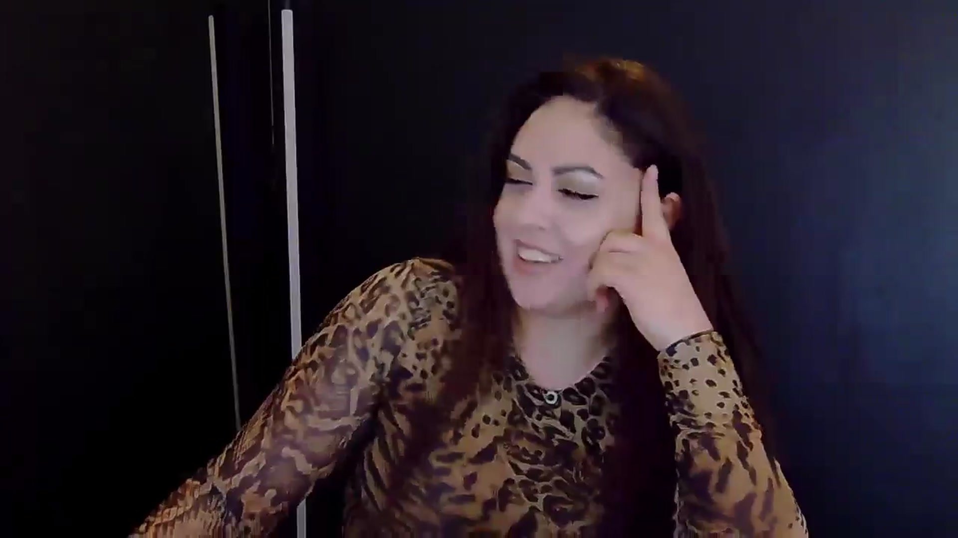 Gallery image thumbnail from NotVanilla's myfreecams stream on, 12/02/2025, 24:46 image 13 of 20