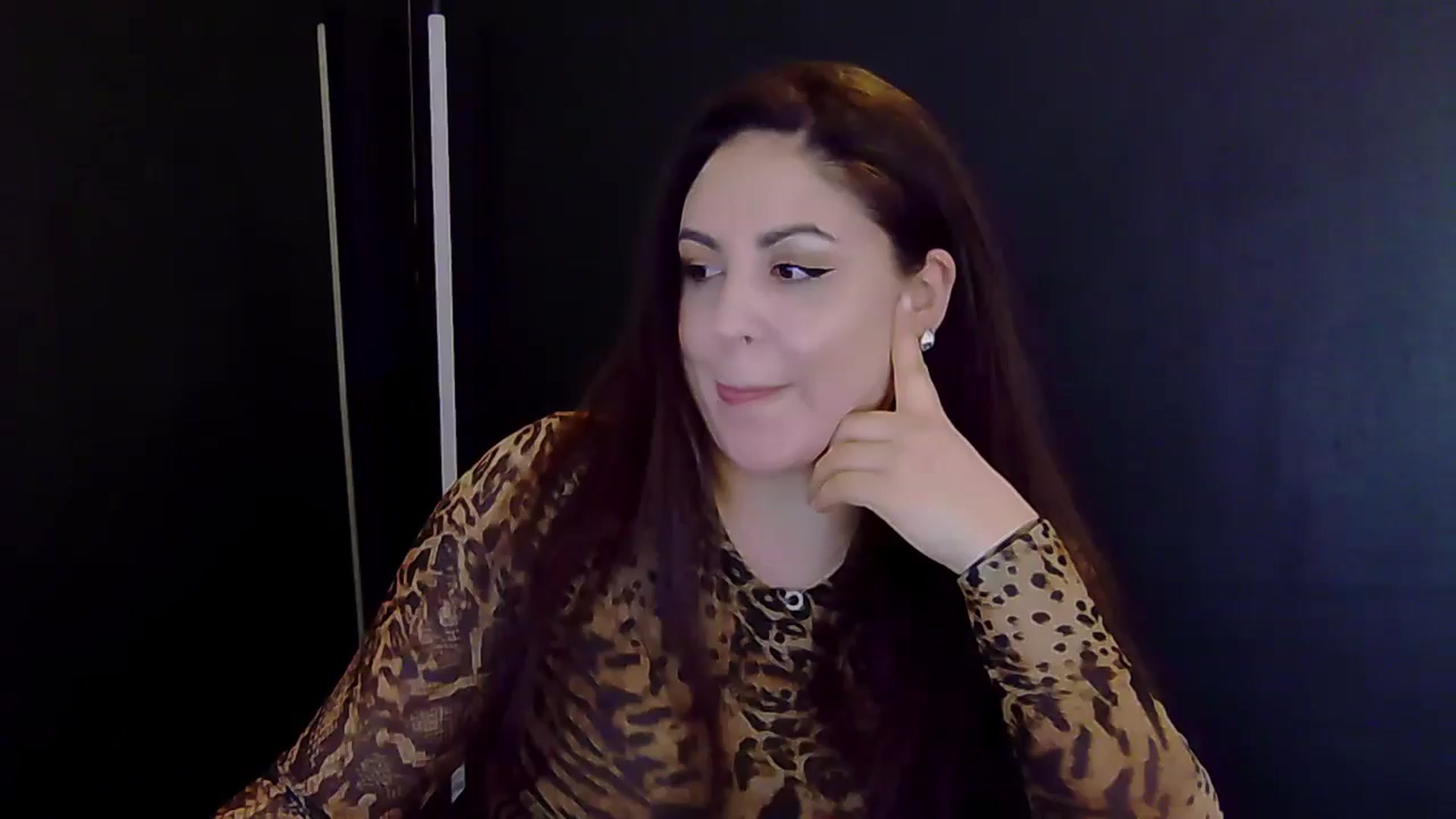 Gallery image thumbnail from NotVanilla's myfreecams stream on, 12/02/2025, 24:46 image 16 of 20