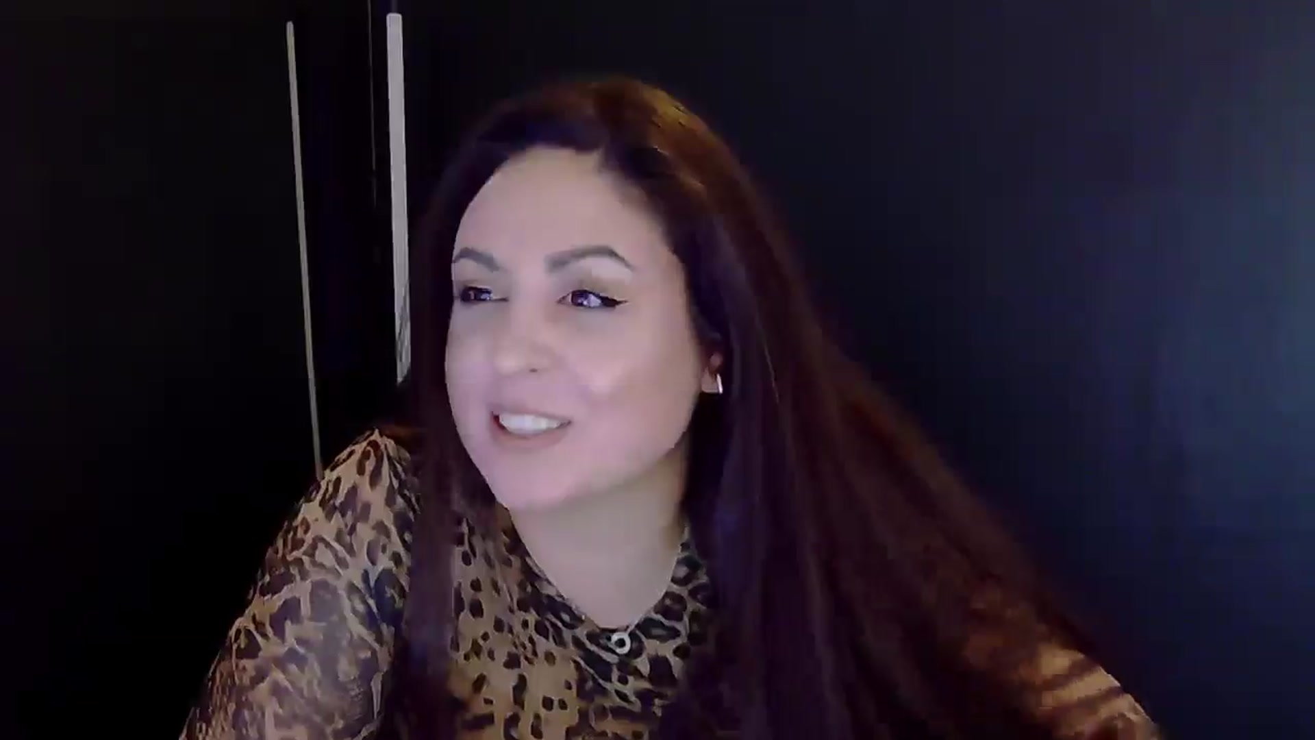 Gallery image thumbnail from NotVanilla's myfreecams stream on, 12/02/2025, 24:46 image 14 of 20