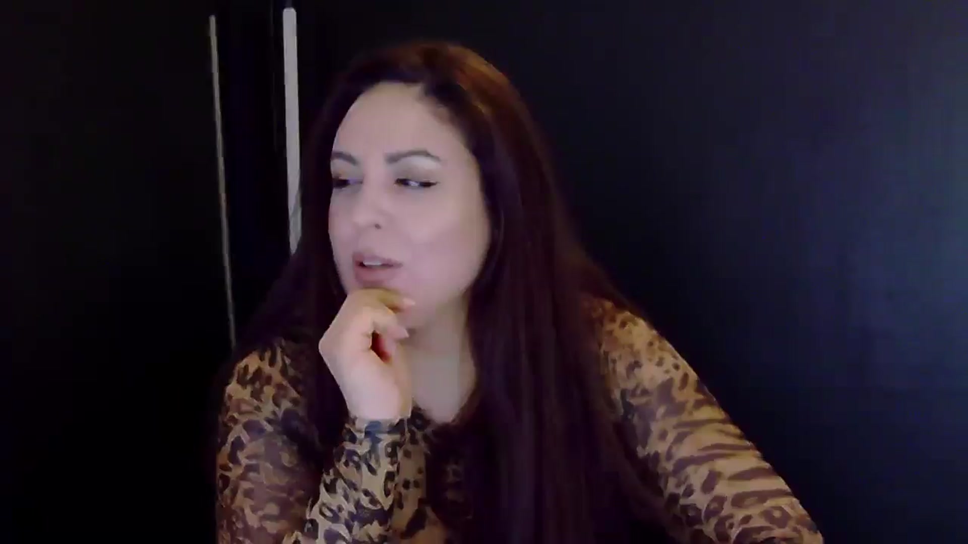 Gallery image thumbnail from NotVanilla's myfreecams stream on, 12/02/2025, 24:46 image 15 of 20