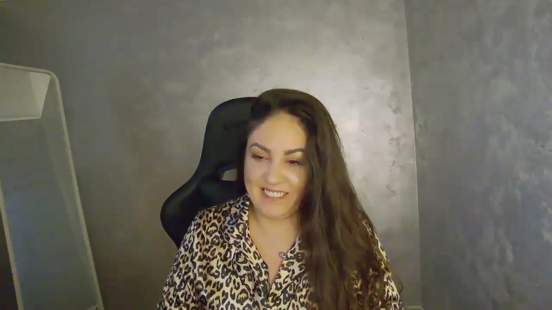 Gallery image thumbnail from NotVanilla's myfreecams stream on, 12/10/2025, 22:15 image 5 of 20
