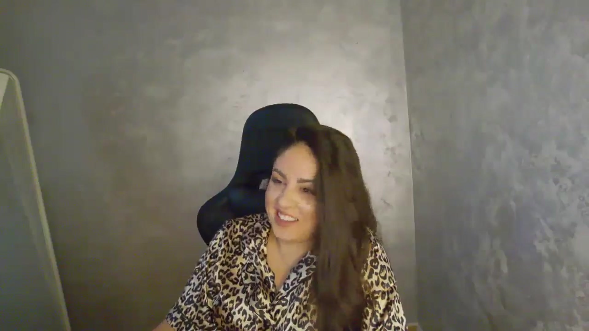 Gallery image thumbnail from NotVanilla's myfreecams stream on, 12/10/2025, 22:15 image 19 of 20