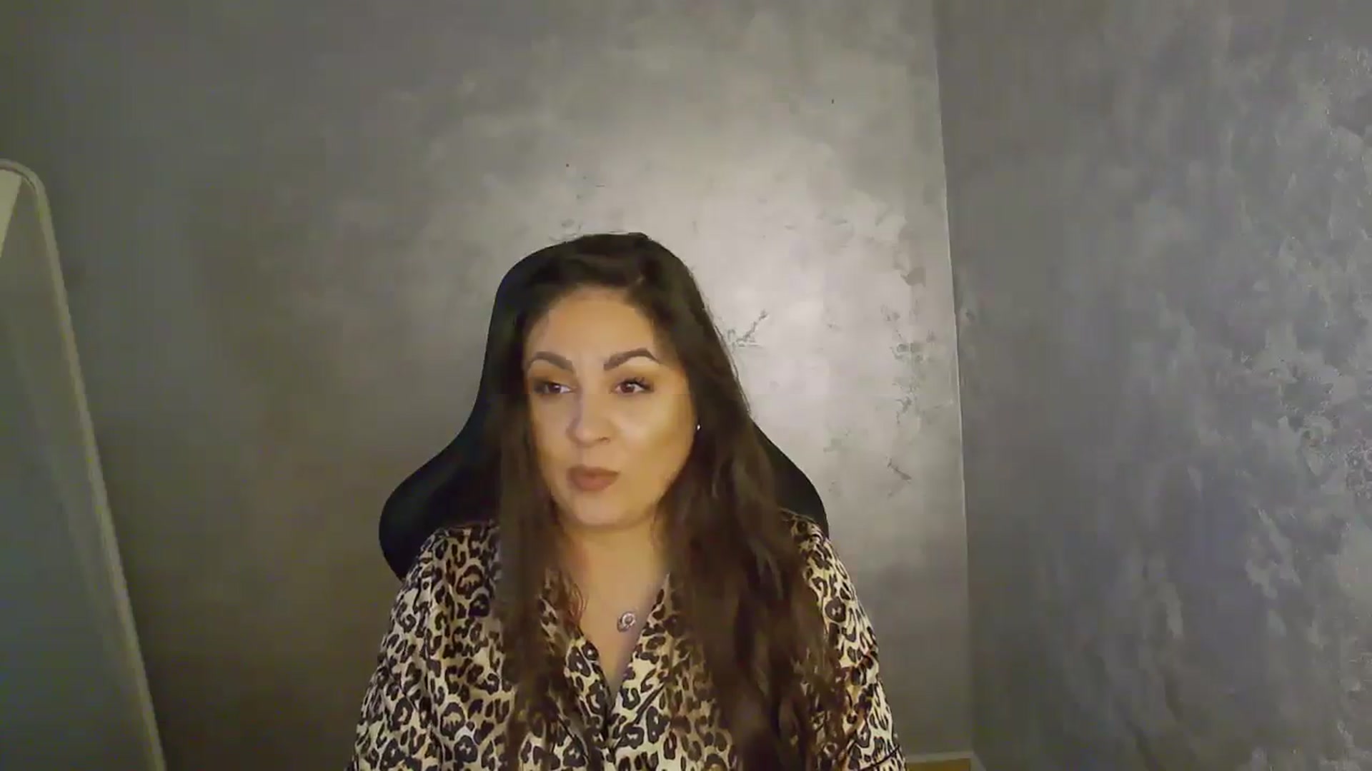 Gallery image thumbnail from NotVanilla's myfreecams stream on, 12/10/2025, 22:15 image 10 of 20
