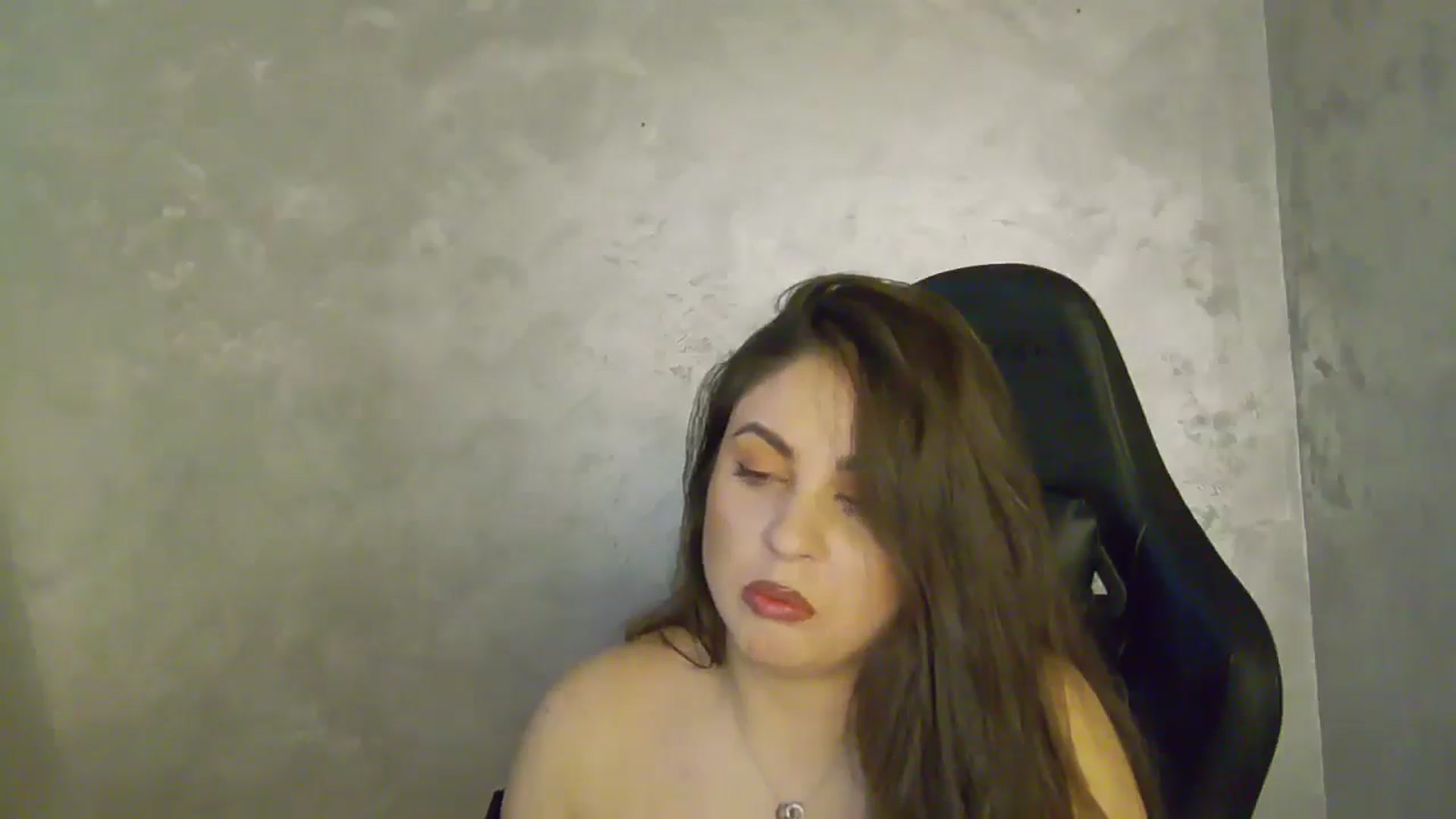 Gallery image thumbnail from NotVanilla's myfreecams stream on, 12/12/2025, 01:53 image 6 of 20