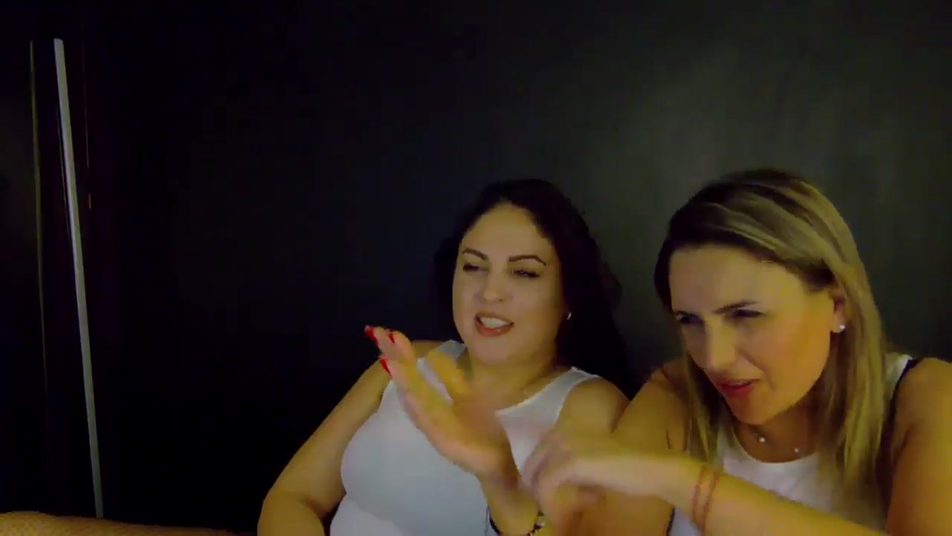 Gallery image thumbnail from NotVanilla's myfreecams stream on, 12/13/2025, 07:38 image 11 of 20