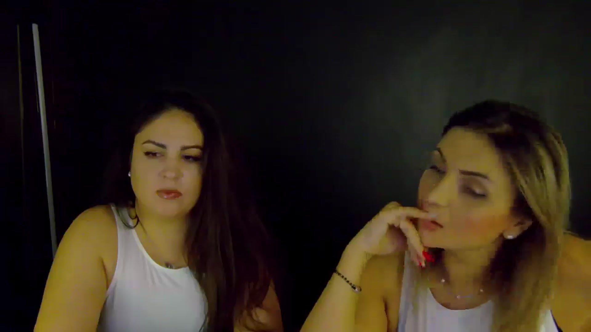 Gallery image thumbnail from NotVanilla's myfreecams stream on, 12/13/2025, 07:38 image 17 of 20