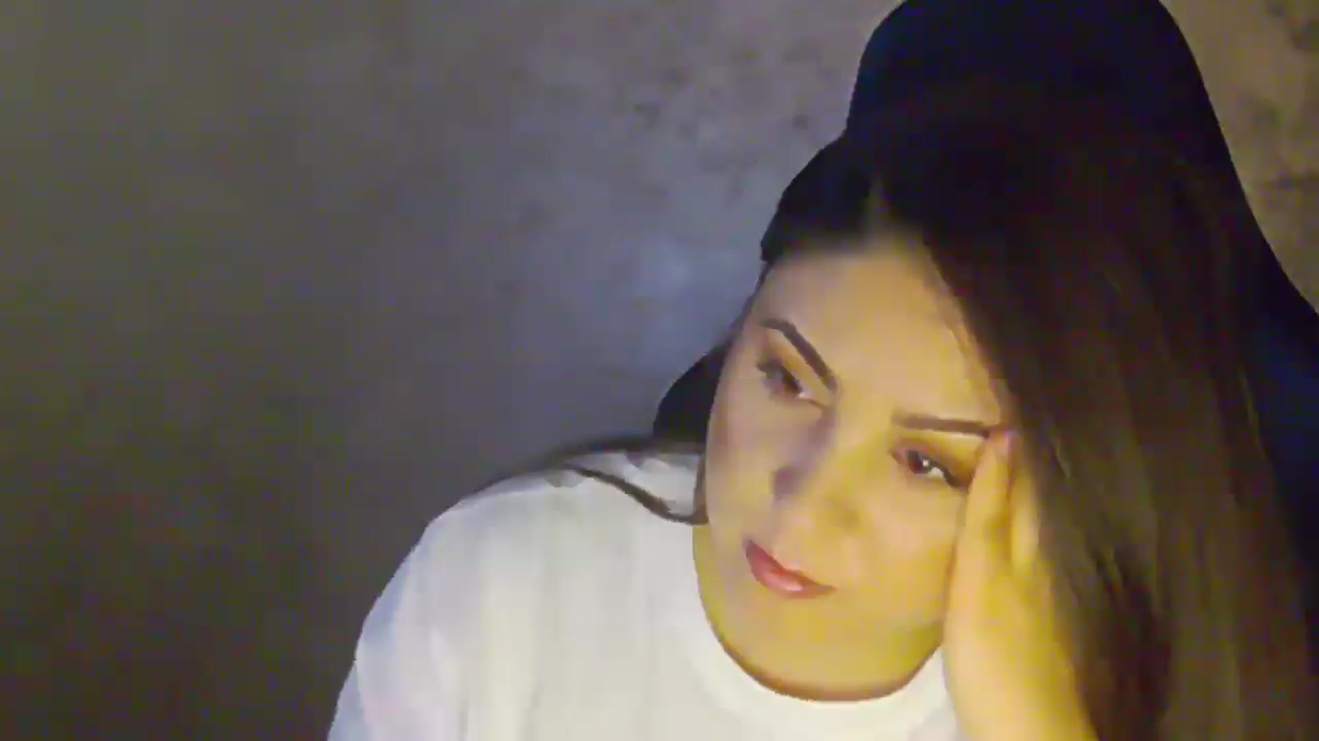 Gallery image thumbnail from NotVanilla's myfreecams stream on, 12/14/2025, 01:40 image 14 of 20