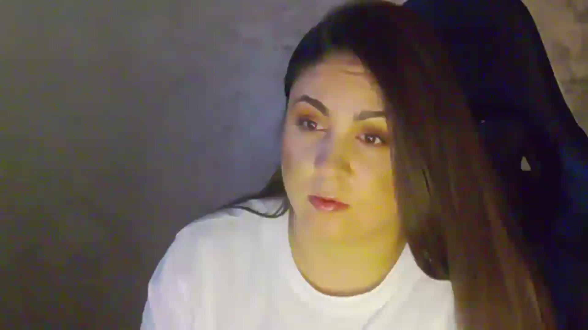 Gallery image thumbnail from NotVanilla's myfreecams stream on, 12/14/2025, 01:40 image 12 of 20