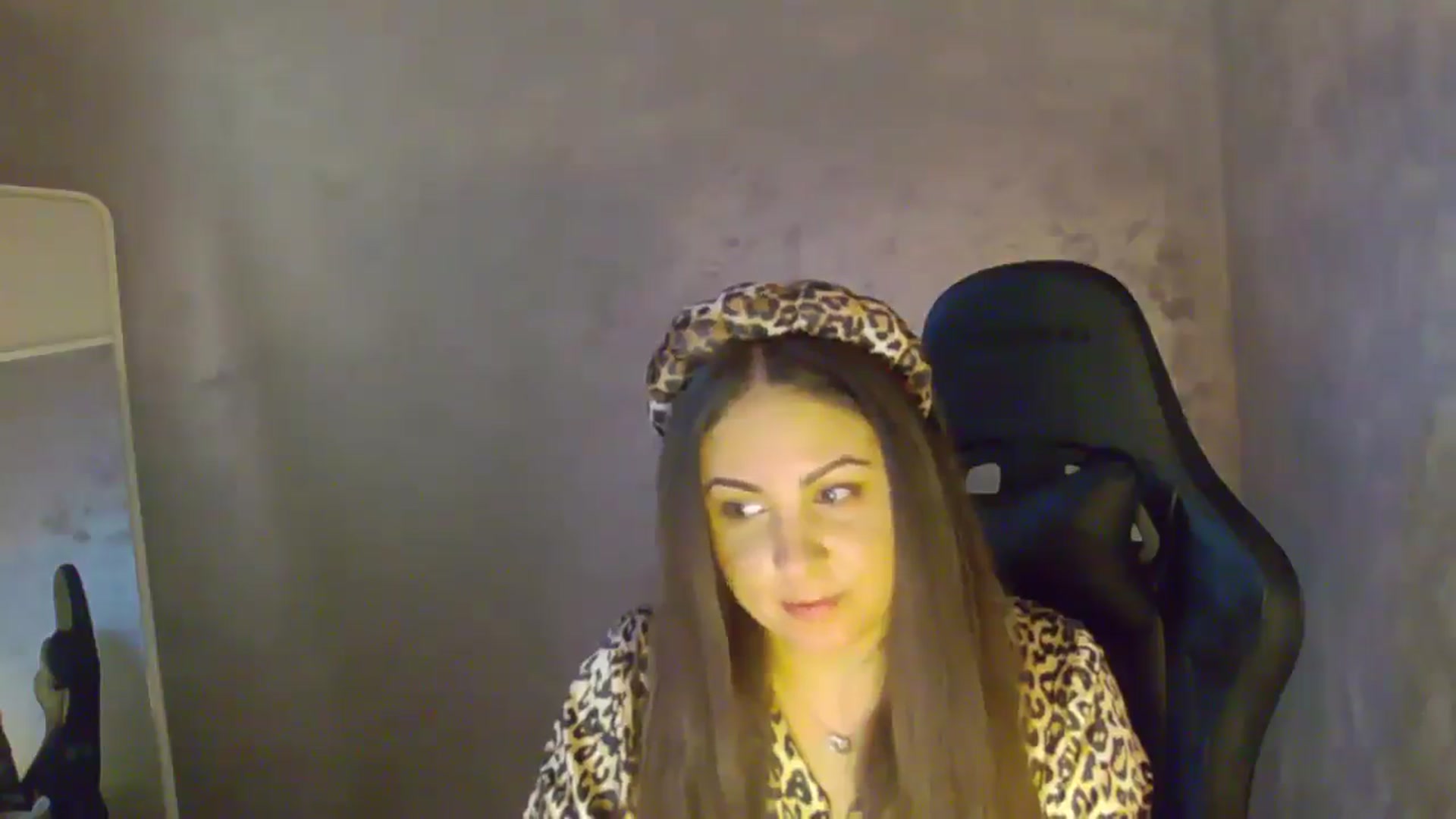 Gallery image thumbnail from NotVanilla's myfreecams stream on, 12/14/2025, 06:19 image 19 of 20