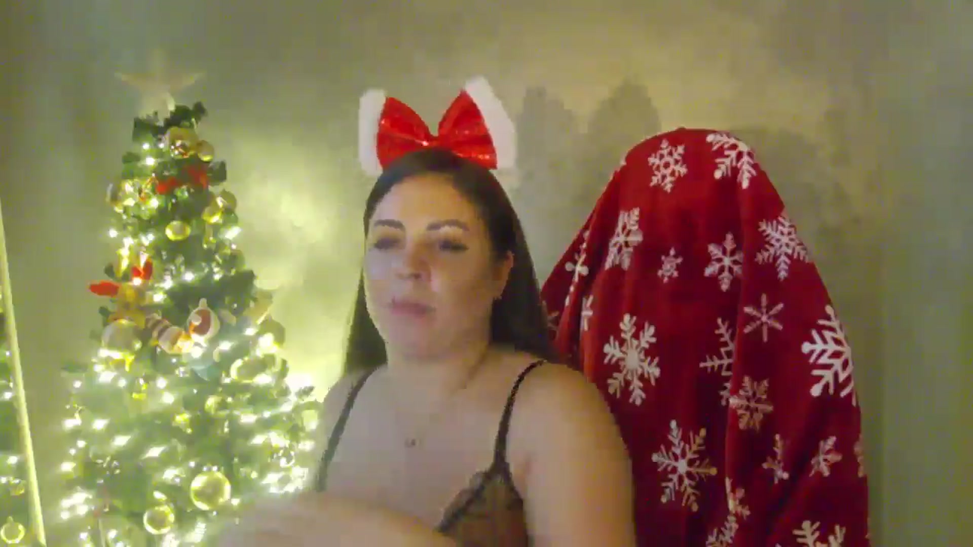 Gallery image thumbnail from NotVanilla's myfreecams stream on, 12/17/2025, 24:33 image 18 of 20