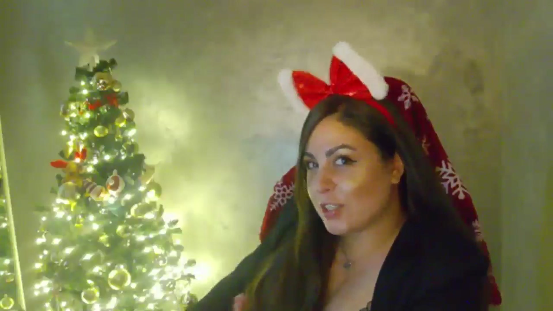 Gallery image thumbnail from NotVanilla's myfreecams stream on, 12/17/2025, 24:33 image 6 of 20