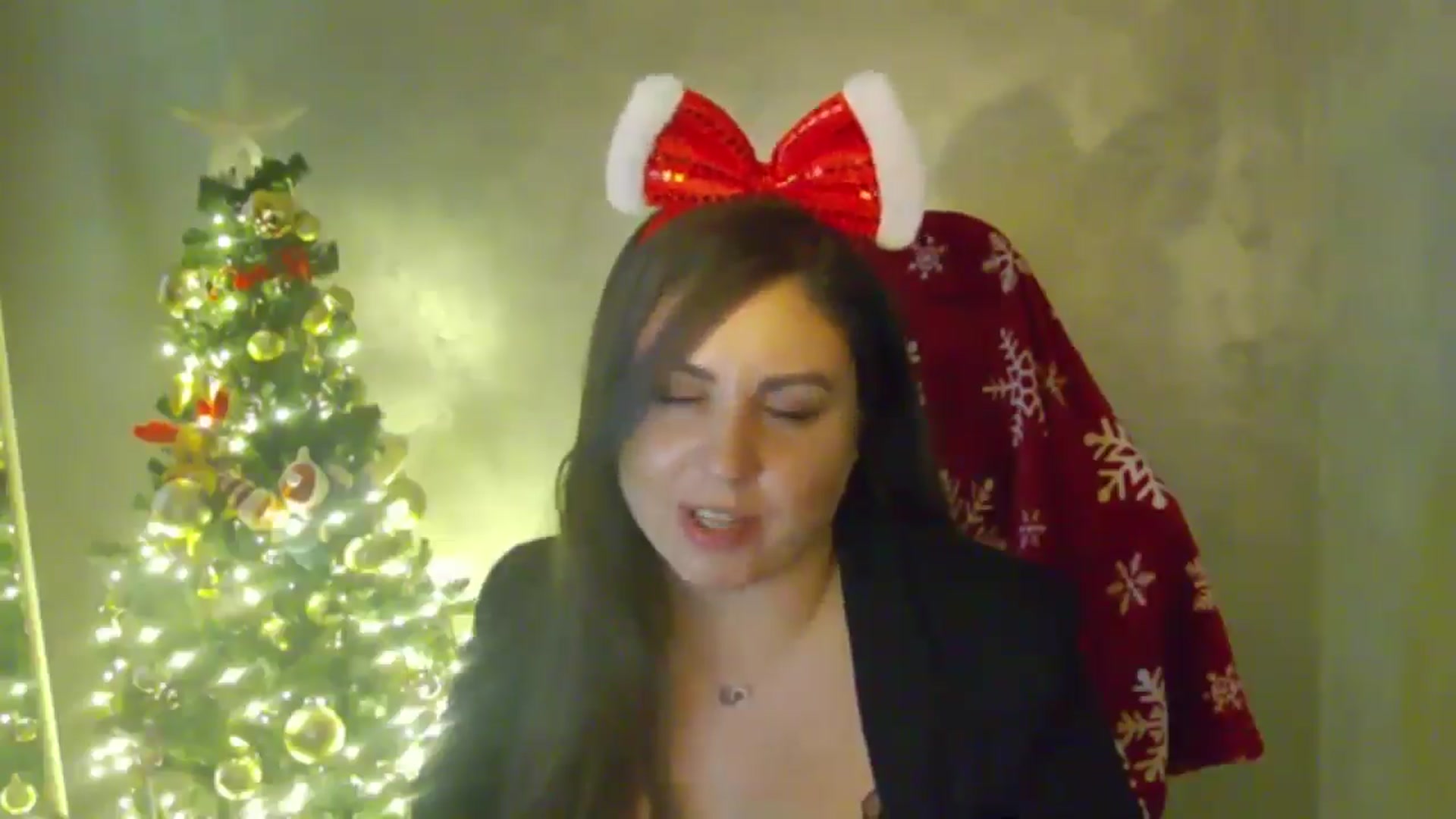 Gallery image thumbnail from NotVanilla's myfreecams stream on, 12/17/2025, 24:33 image 5 of 20
