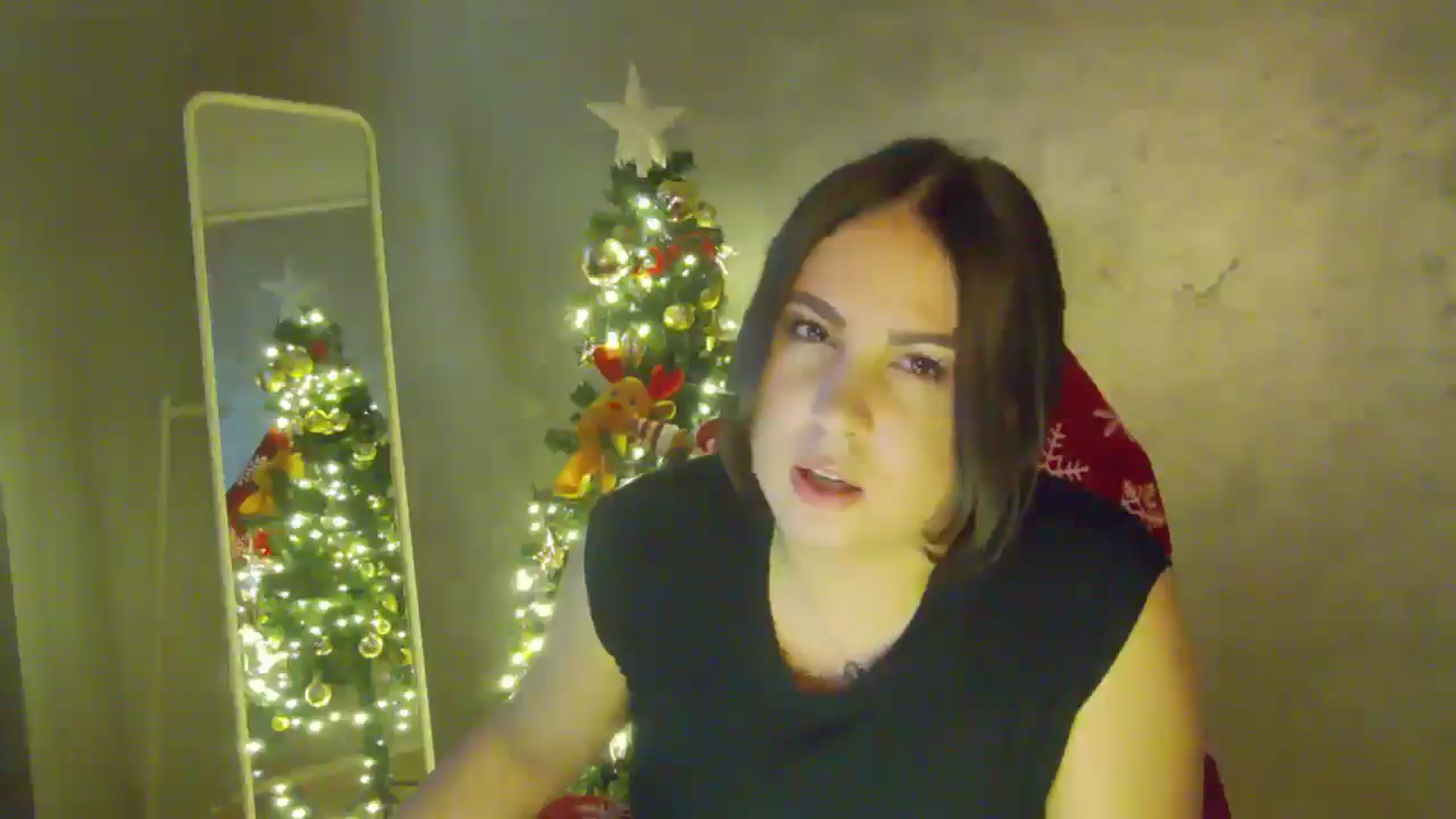 Gallery image thumbnail from NotVanilla's myfreecams stream on, 12/19/2025, 22:33 image 16 of 20
