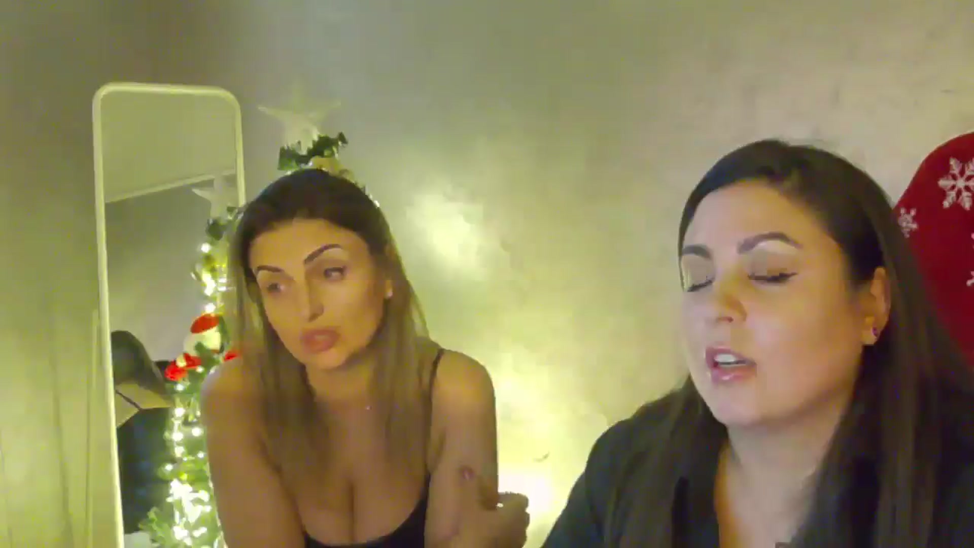 Gallery image thumbnail from NotVanilla's myfreecams stream on, 12/21/2025, 03:39 image 3 of 20