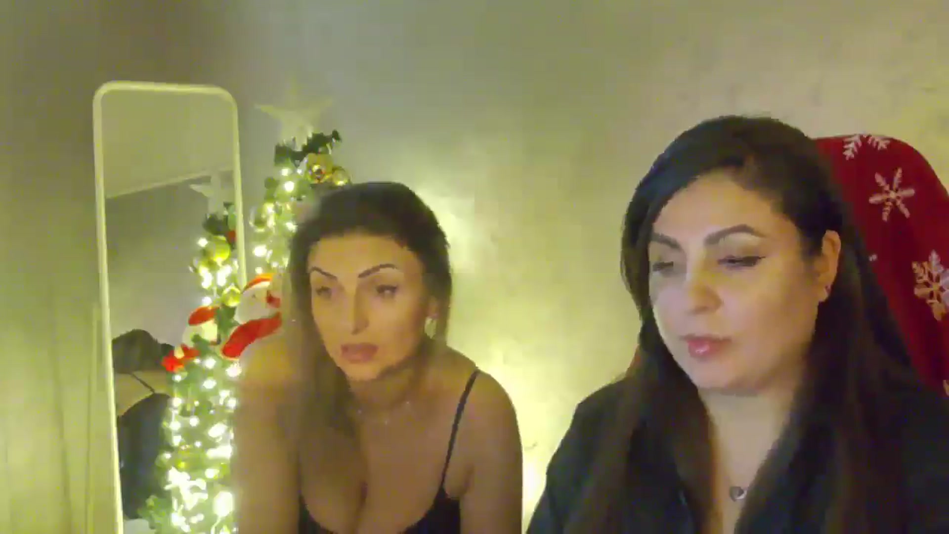 Gallery image thumbnail from NotVanilla's myfreecams stream on, 12/21/2025, 03:39 image 12 of 20