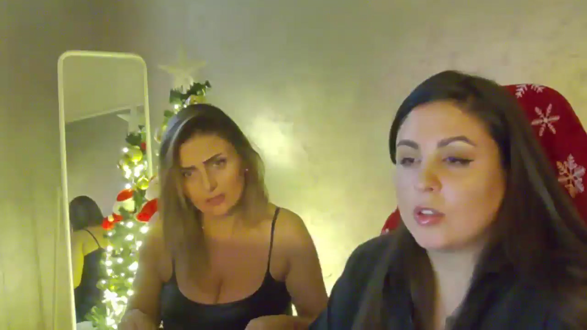 Gallery image thumbnail from NotVanilla's myfreecams stream on, 12/21/2025, 03:39 image 11 of 20