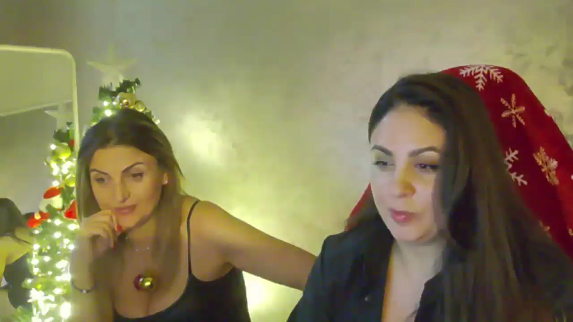 Gallery image thumbnail from NotVanilla's myfreecams stream on, 12/21/2025, 05:10 image 7 of 20