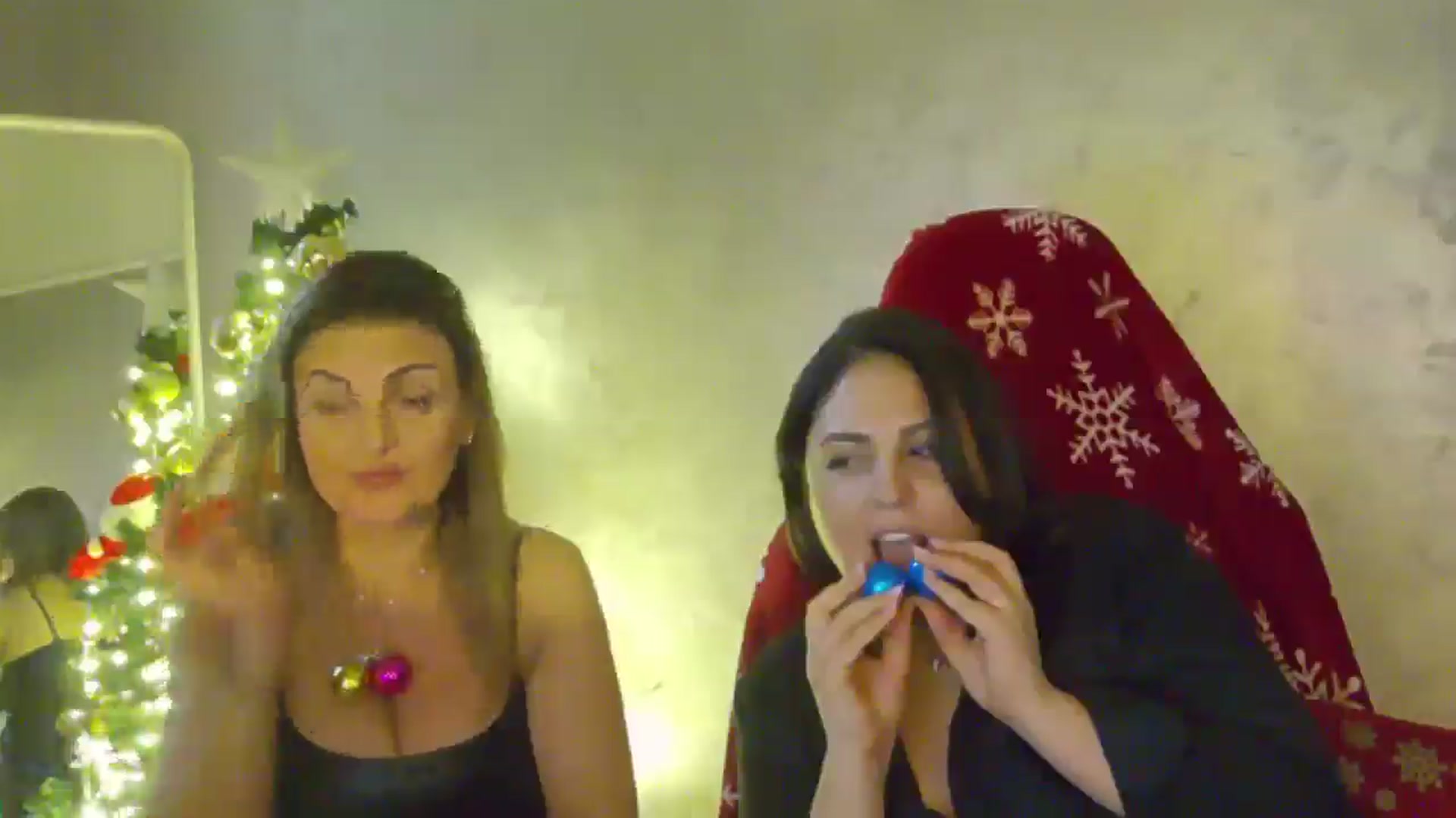 Gallery image thumbnail from NotVanilla's myfreecams stream on, 12/21/2025, 05:10 image 5 of 20