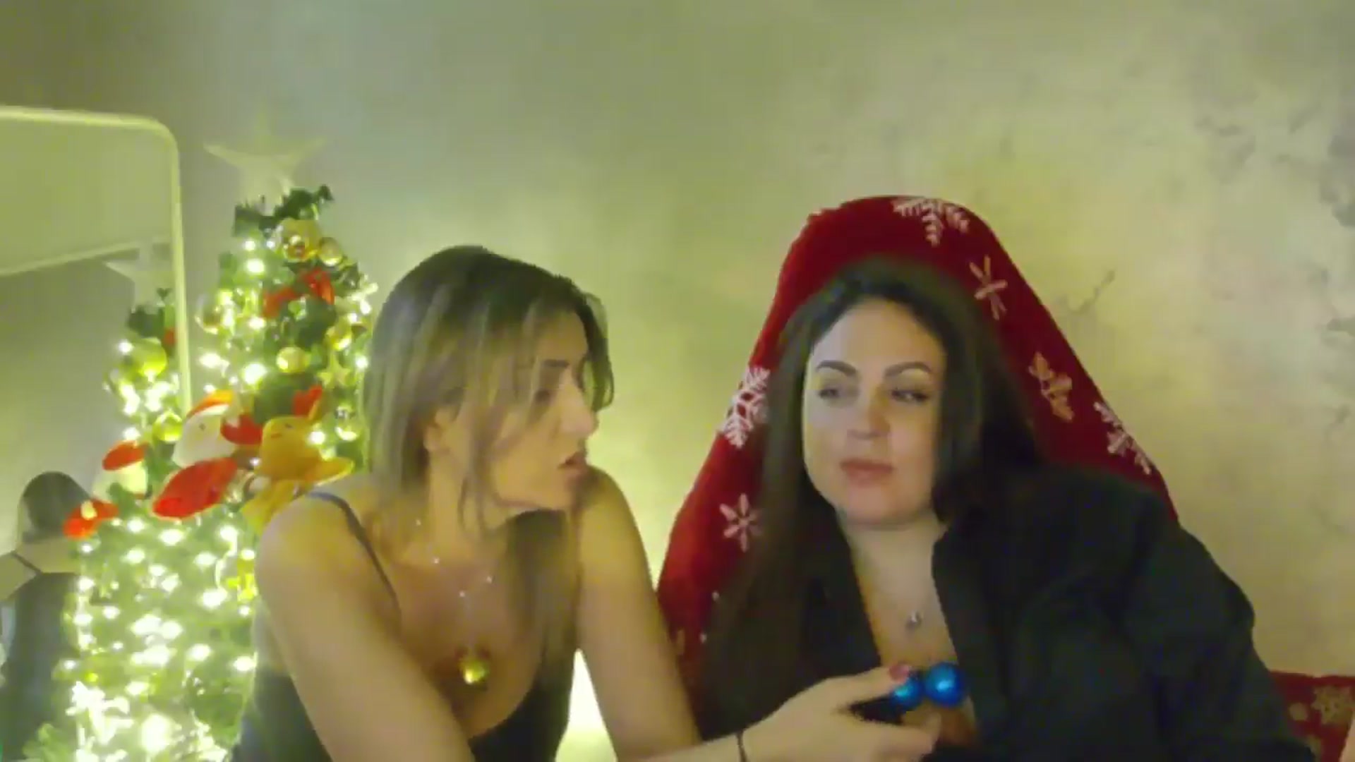 Gallery image thumbnail from NotVanilla's myfreecams stream on, 12/21/2025, 05:10 image 3 of 20